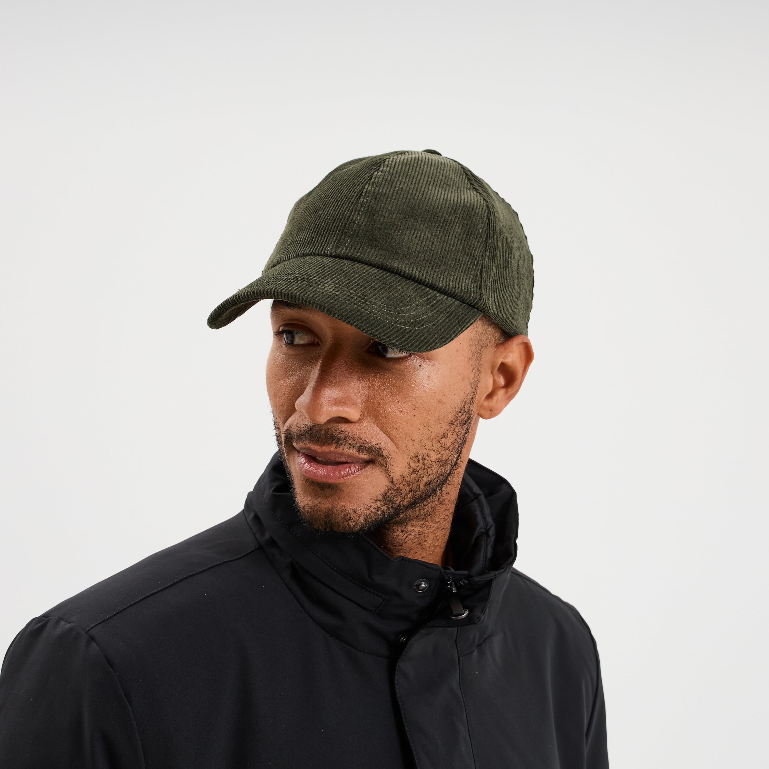 Casquette effet velours c&ocirc;tel&eacute; vert kaki homme
