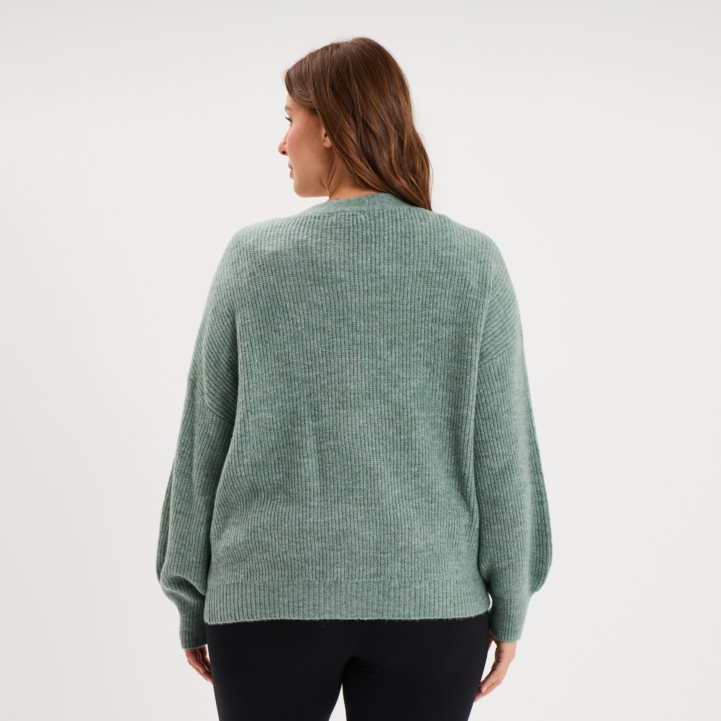 Gilet col en V boutonn&eacute; manches longues vert femme grande taille