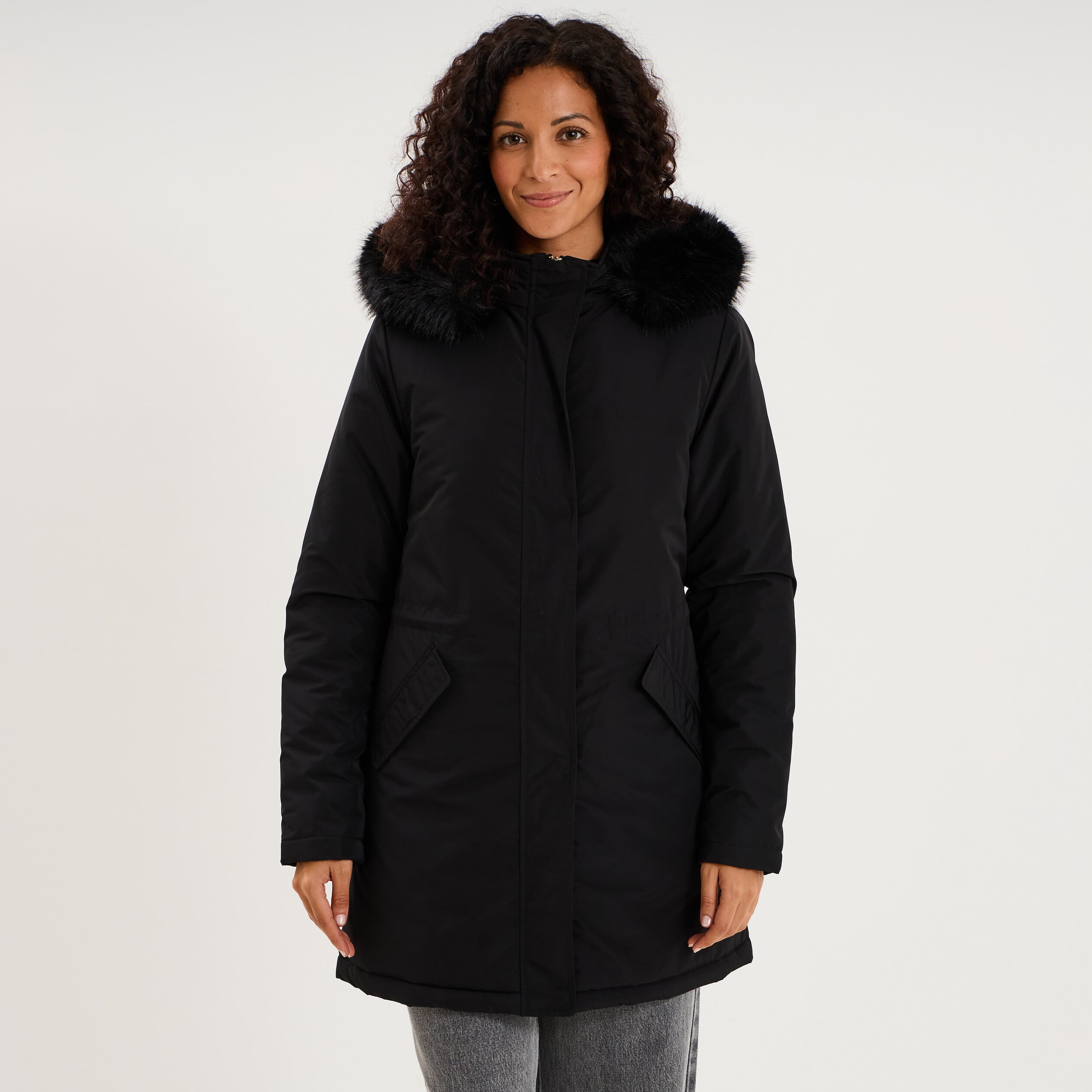 Parka fourr&eacute;e &agrave; capuche fausse fourrure noir femme