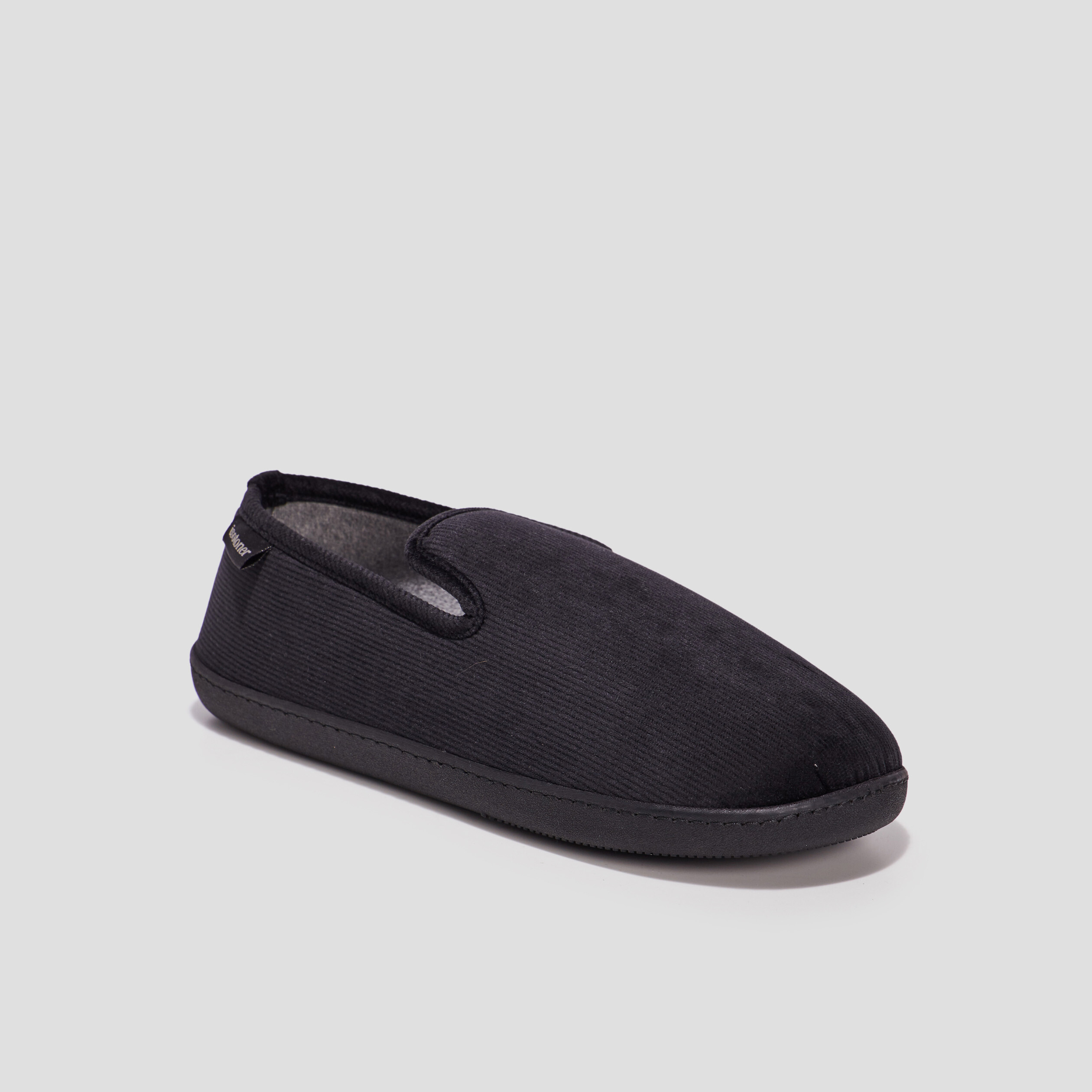 pantoufles fourrees bout rond isotoner noir homme Pantoufles fourrées bout rond Isotoner noir homme