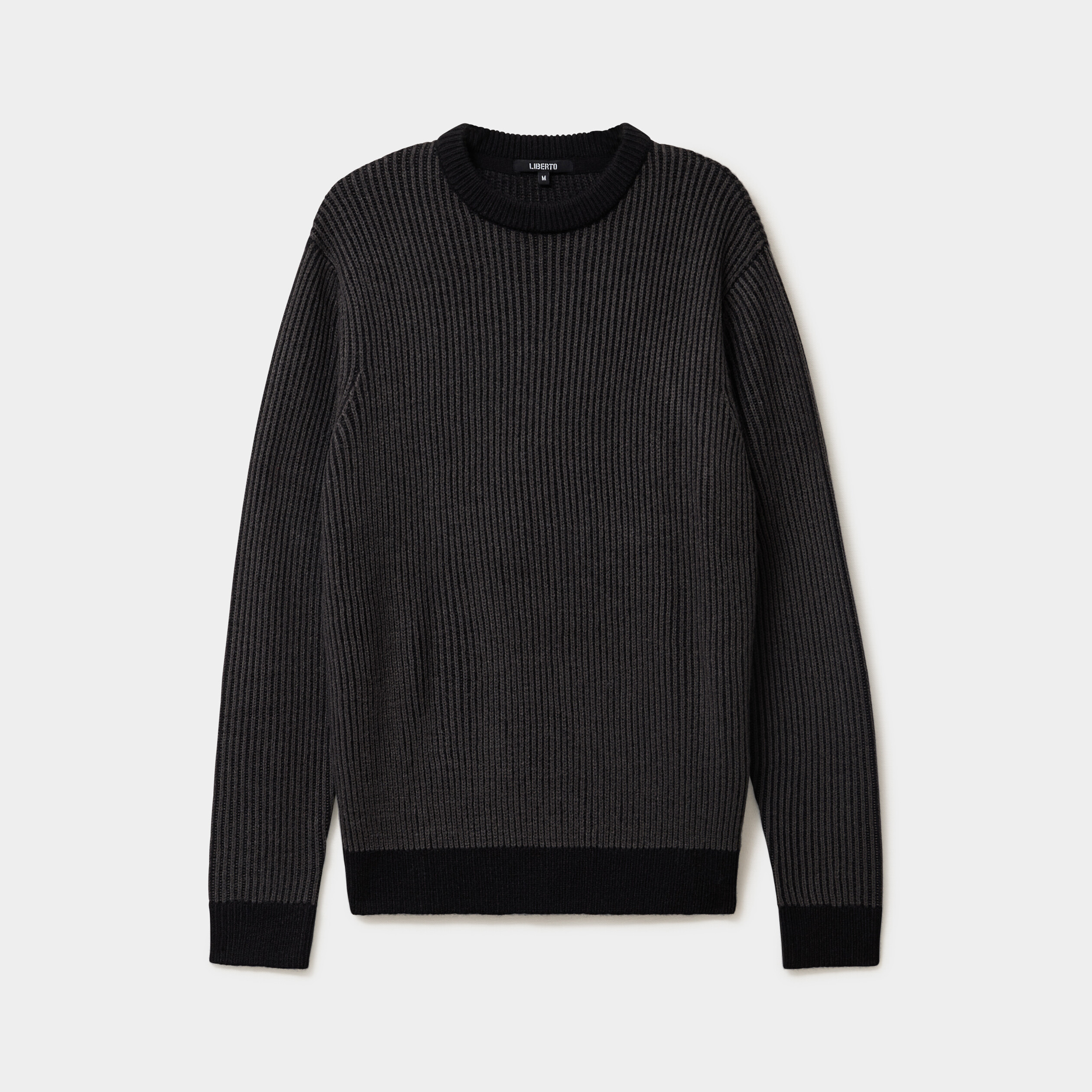 Pull c&ocirc;tel&eacute; col rond manches longues noir homme