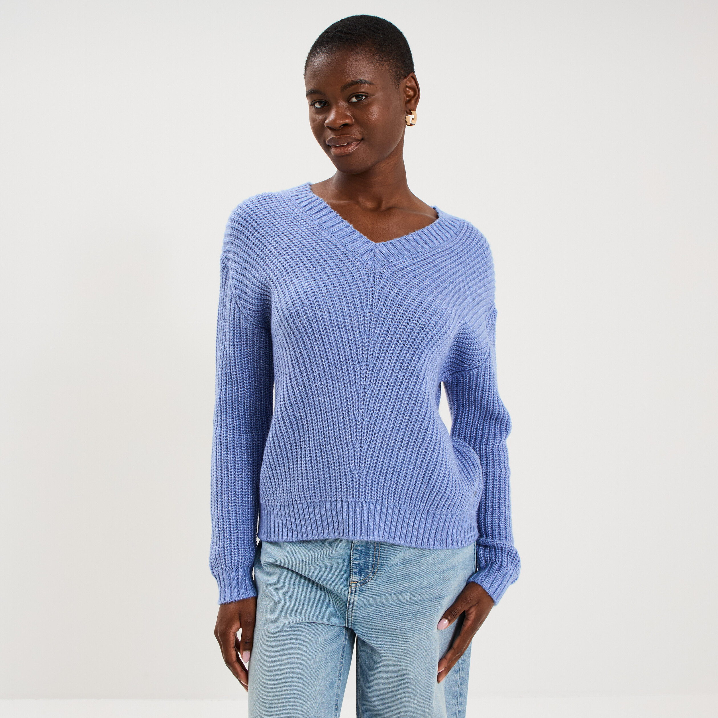 Pull col en V bleu ciel femme