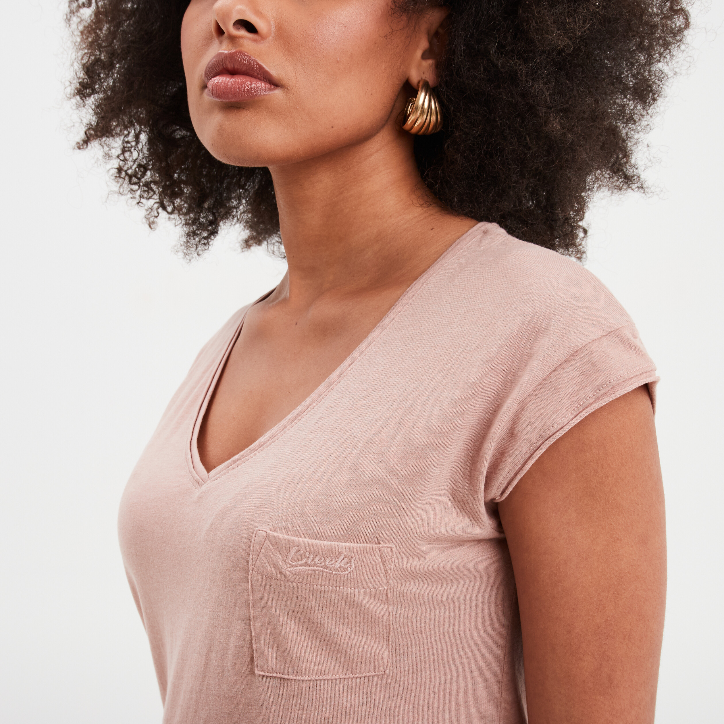 T-shirt col v poche poitrine Creeks rose poudrée femme