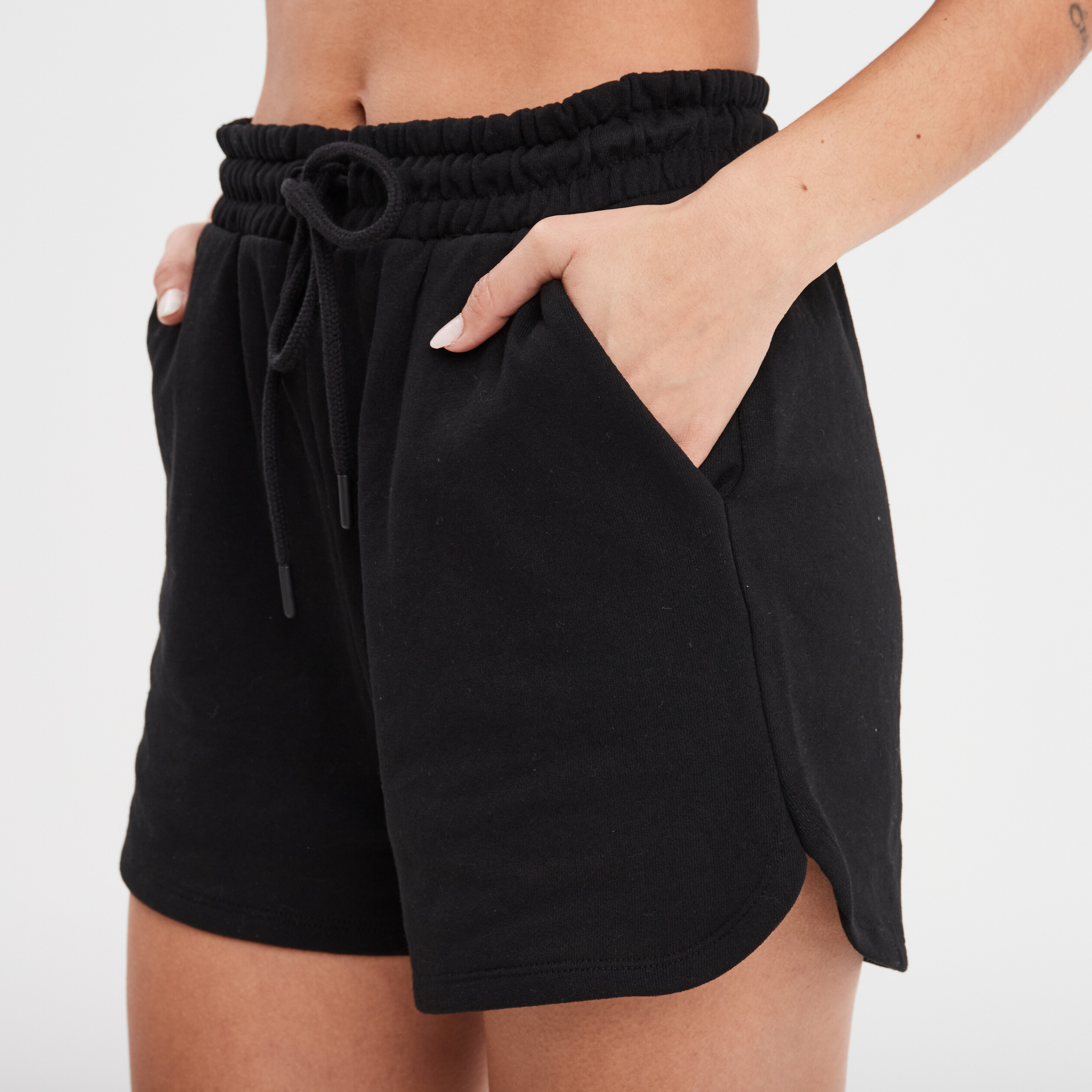short de jogging taille elastiquee noir femme Short de jogging taille élastiquée noir femme