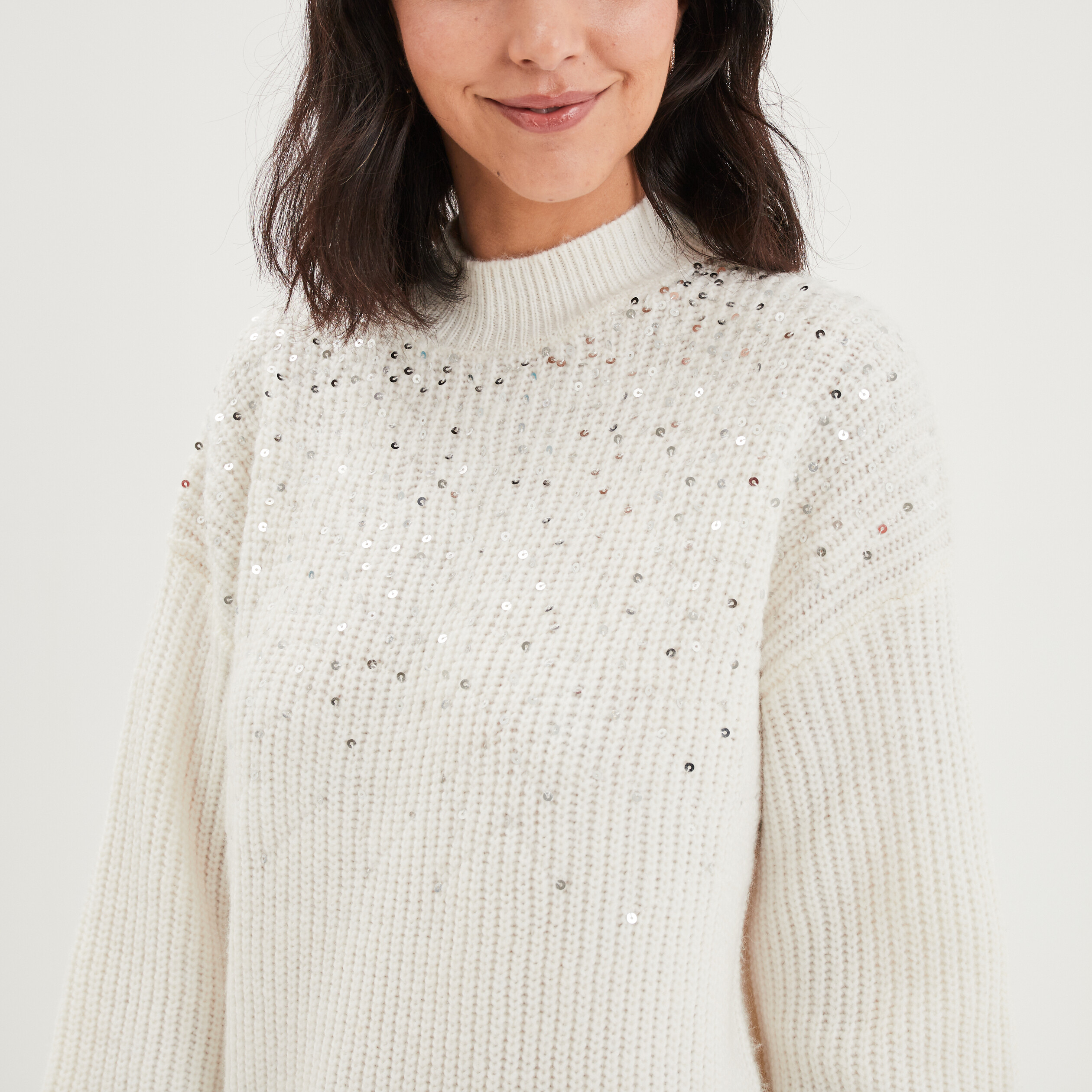 pull cotele a sequins et col montant blanc femme Pull côtelé à sequins et col montant blanc femme