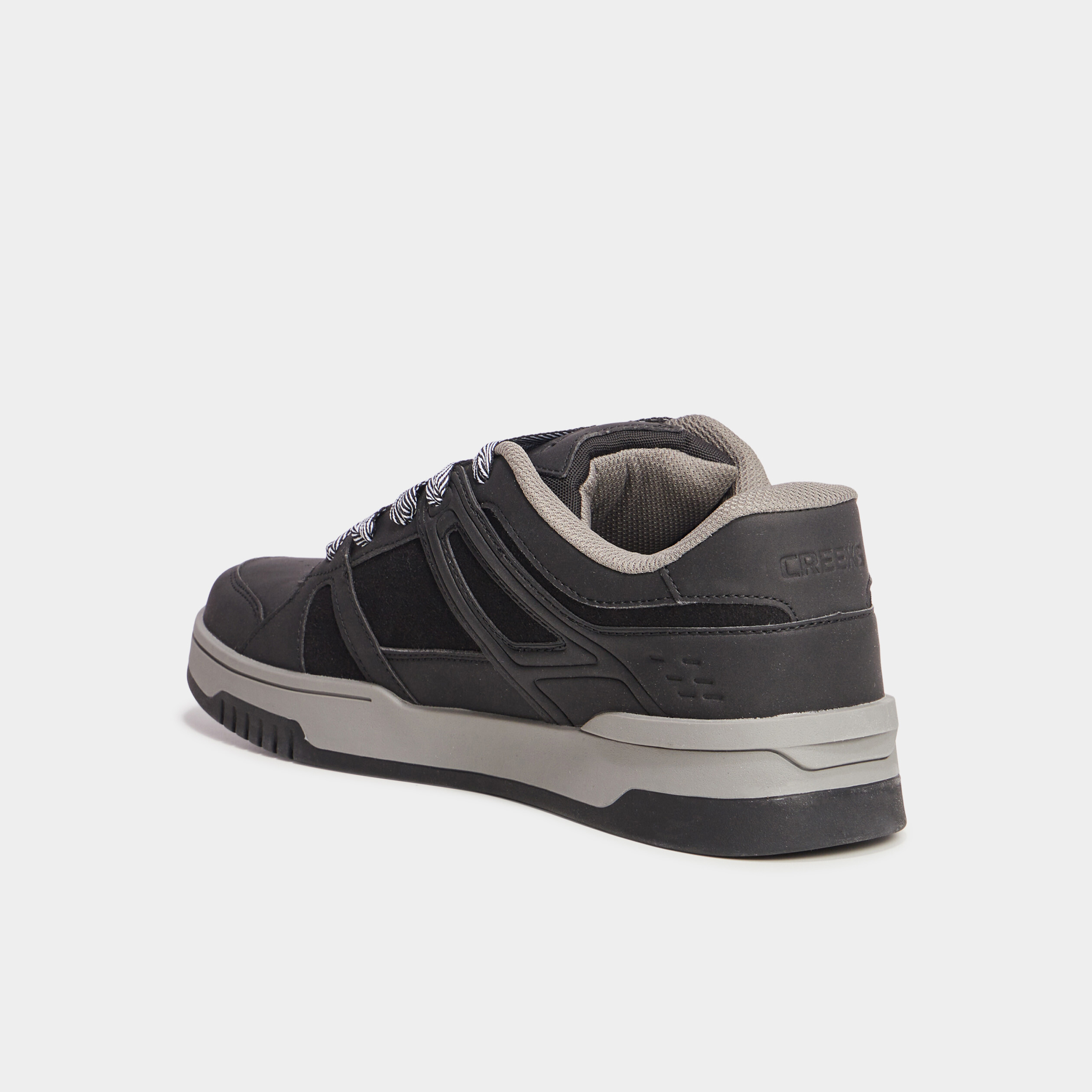 tennis basses a lacets noir homme Tennis basses à lacets noir homme
