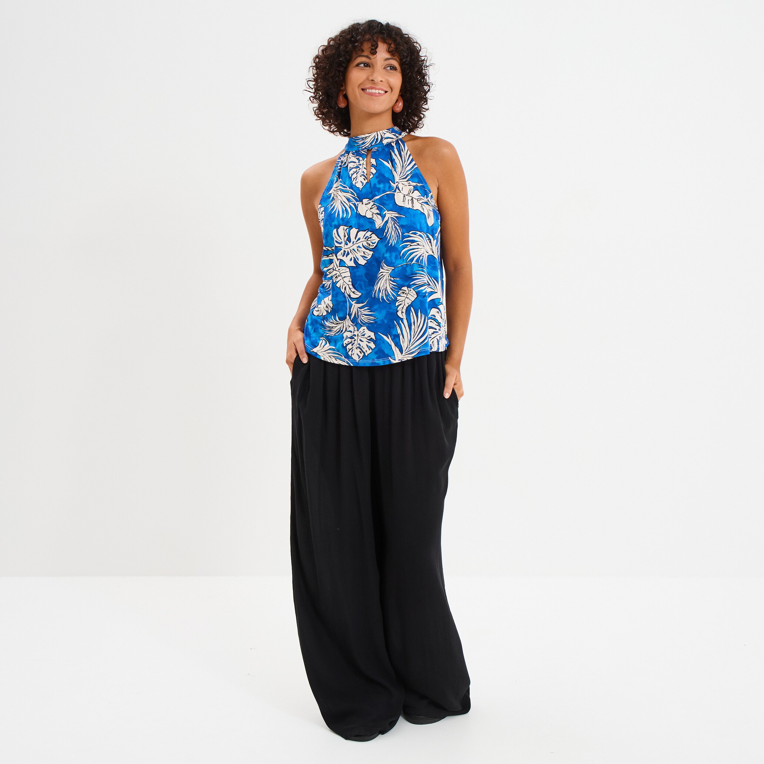 debardeur encolure americaine bleu electrique femme Débardeur encolure américaine bleu electrique femme