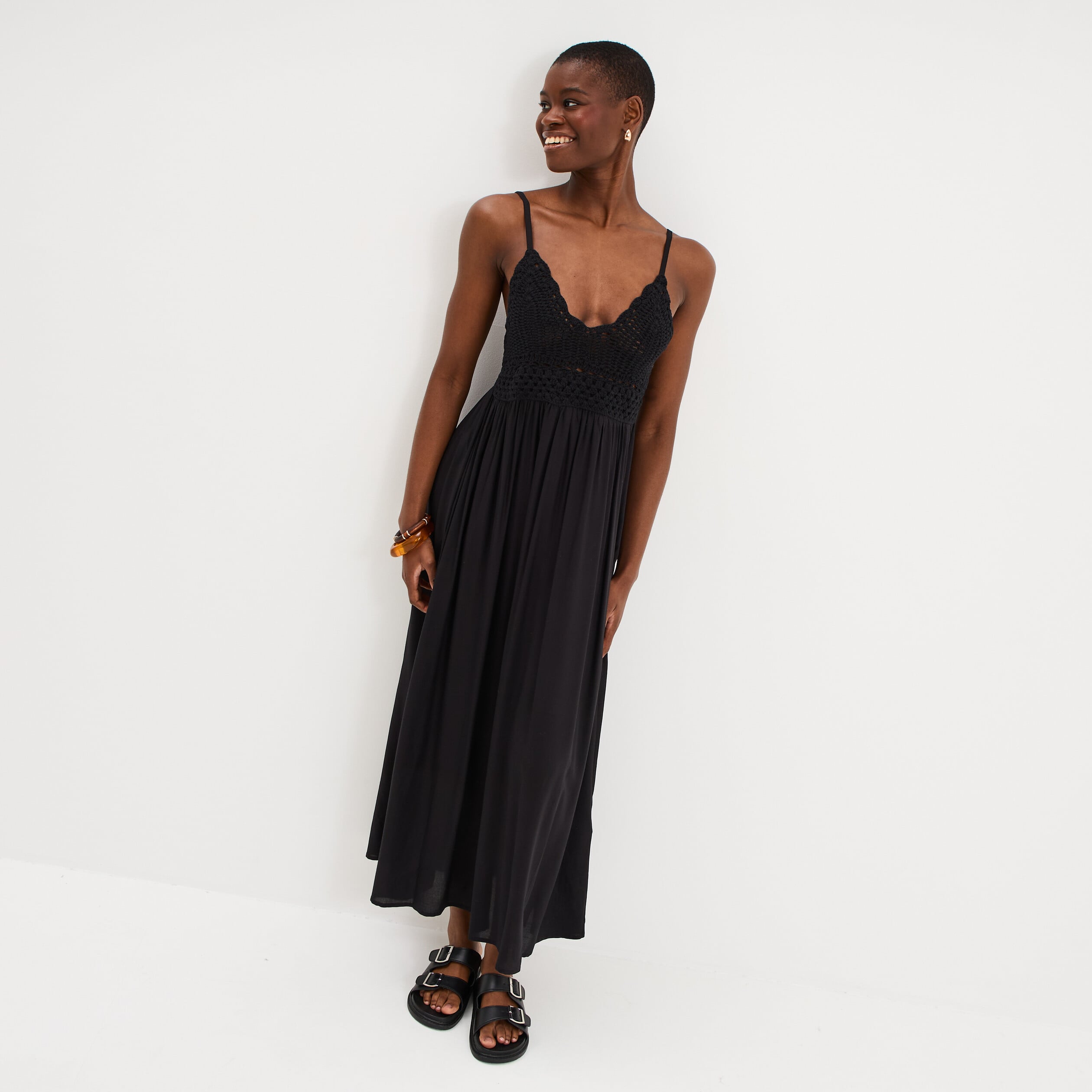 Robe longue buste effet crochet noir femme