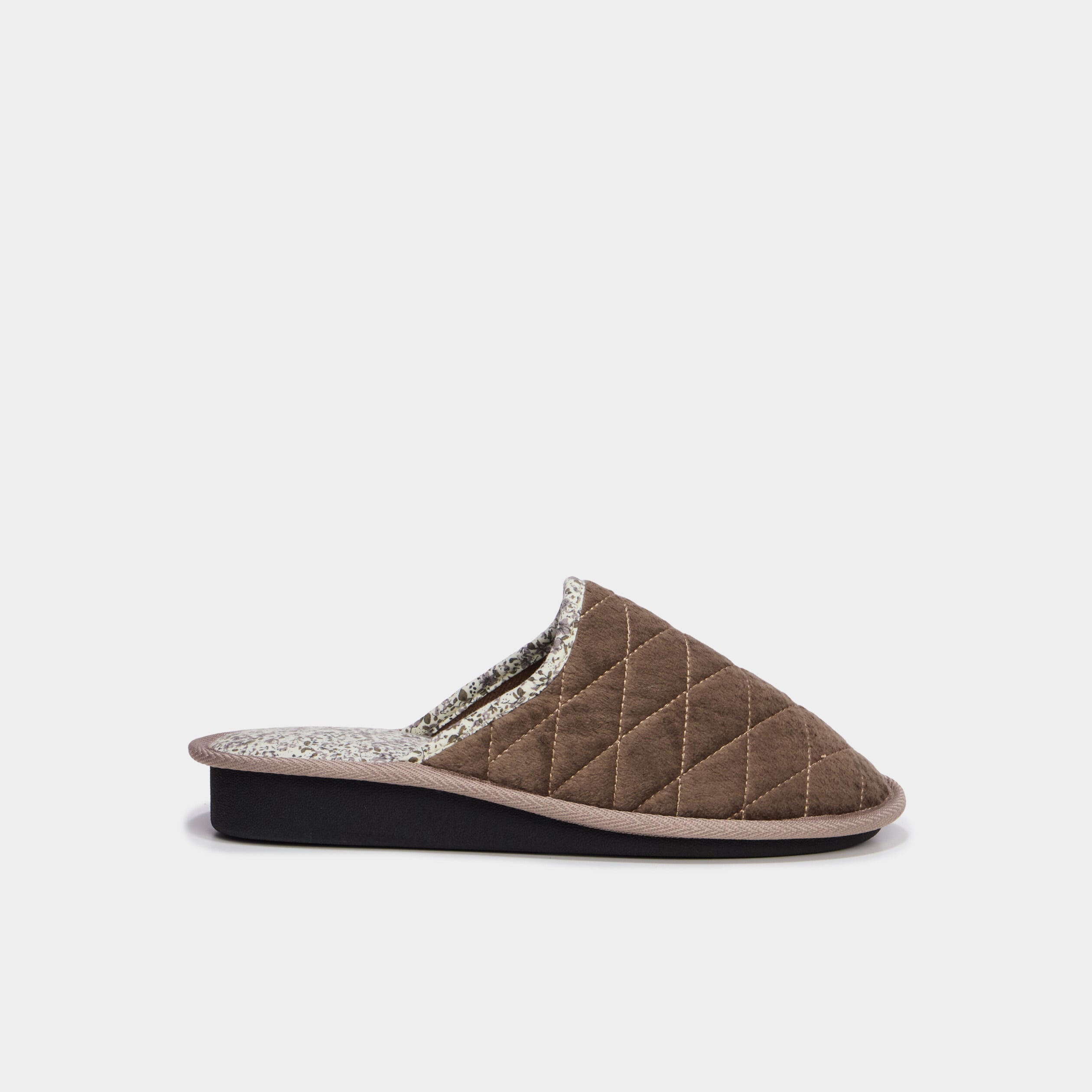 Chaussons mules compens&eacute;es matelass&eacute;es marron femme