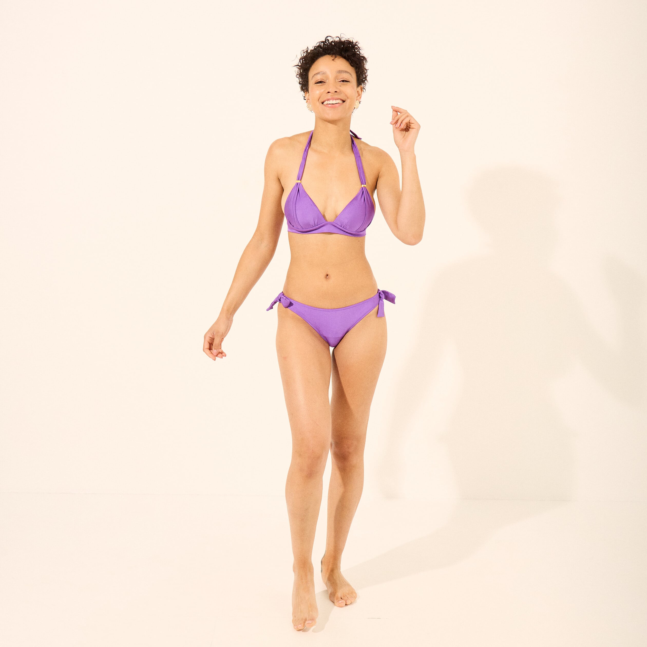 Haut de maillot de bain forme triangle violet femme
