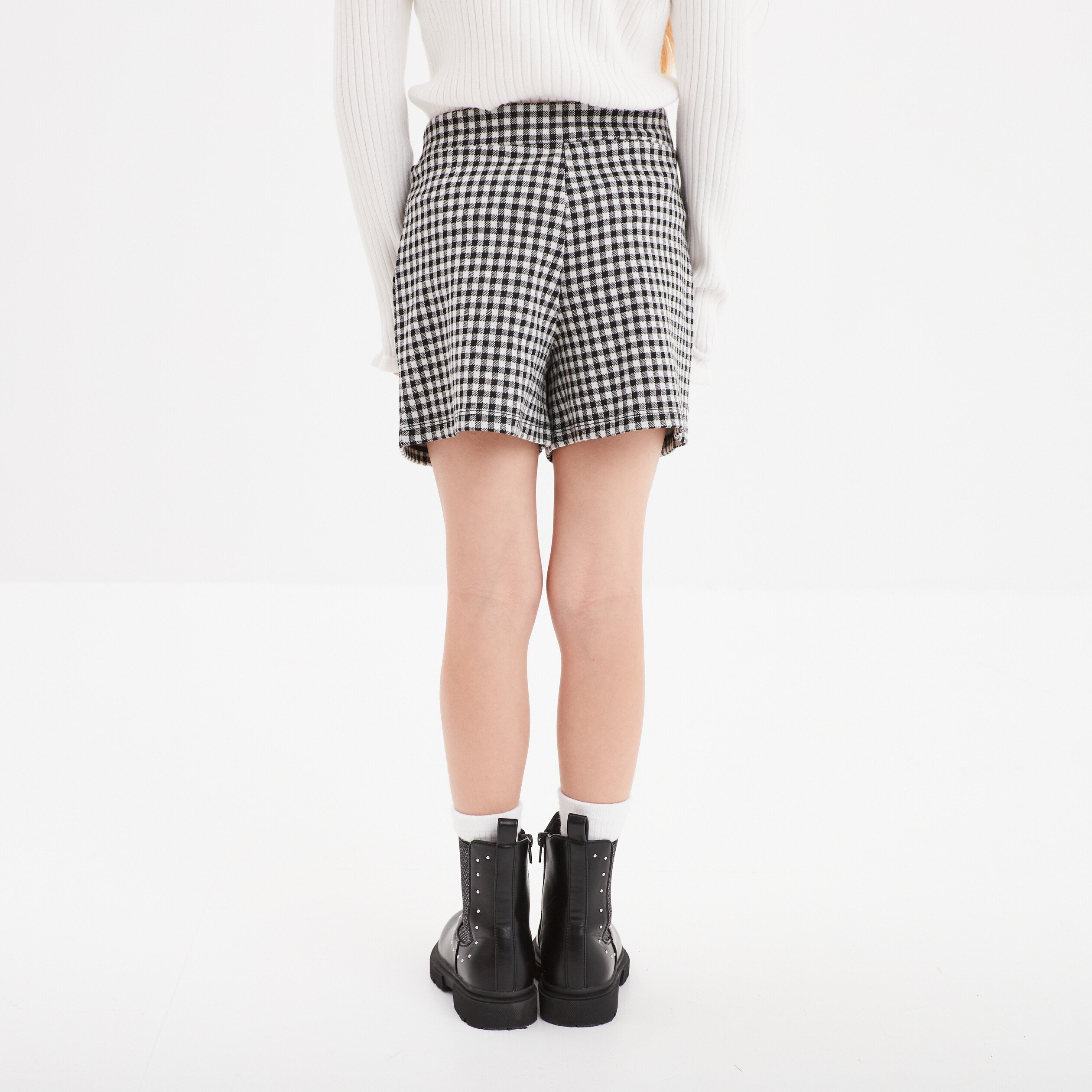 jupe short ajustee detail boutons ecru fille Jupe-short ajustée détail boutons ecru fille