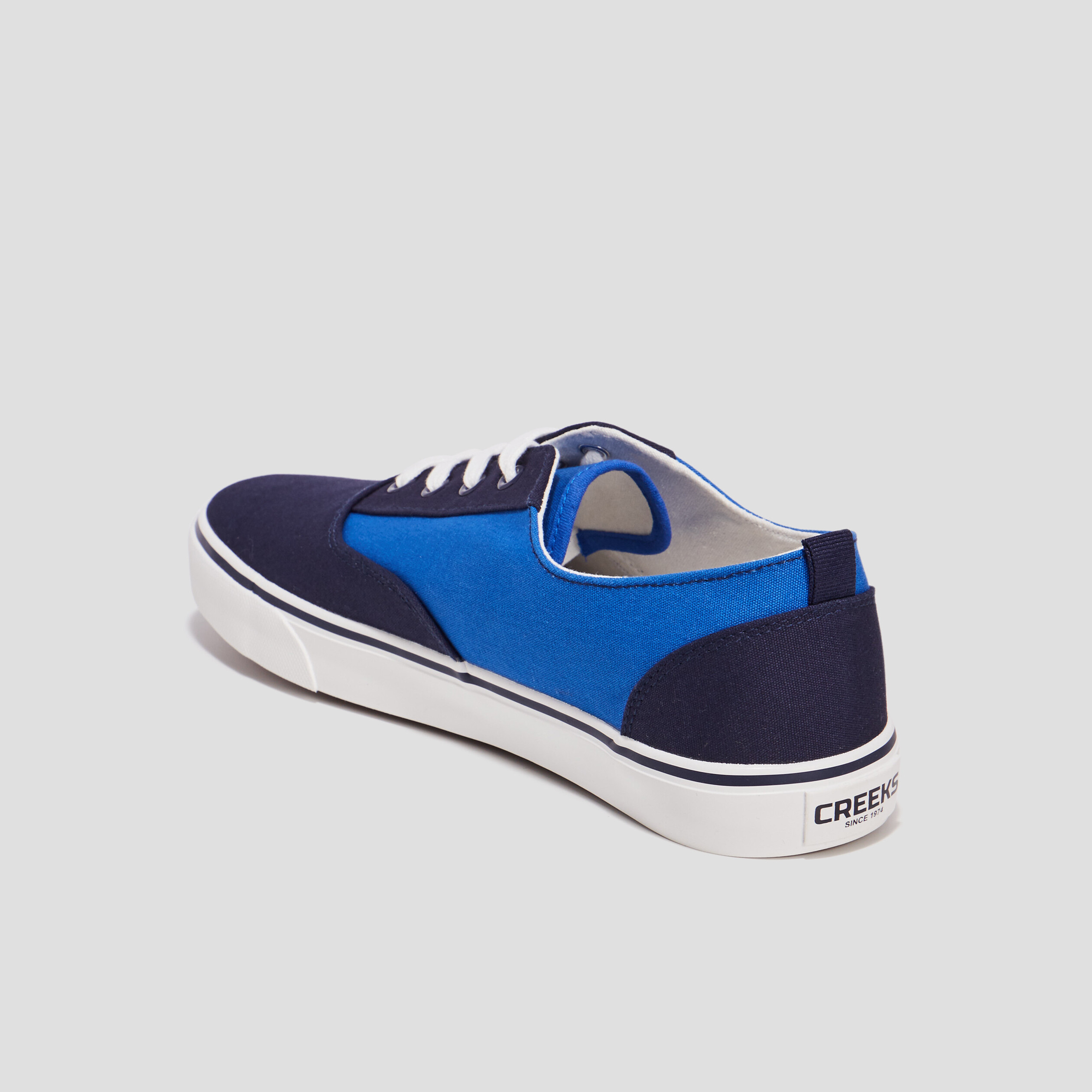 Tennis en toile à lacets bleu homme