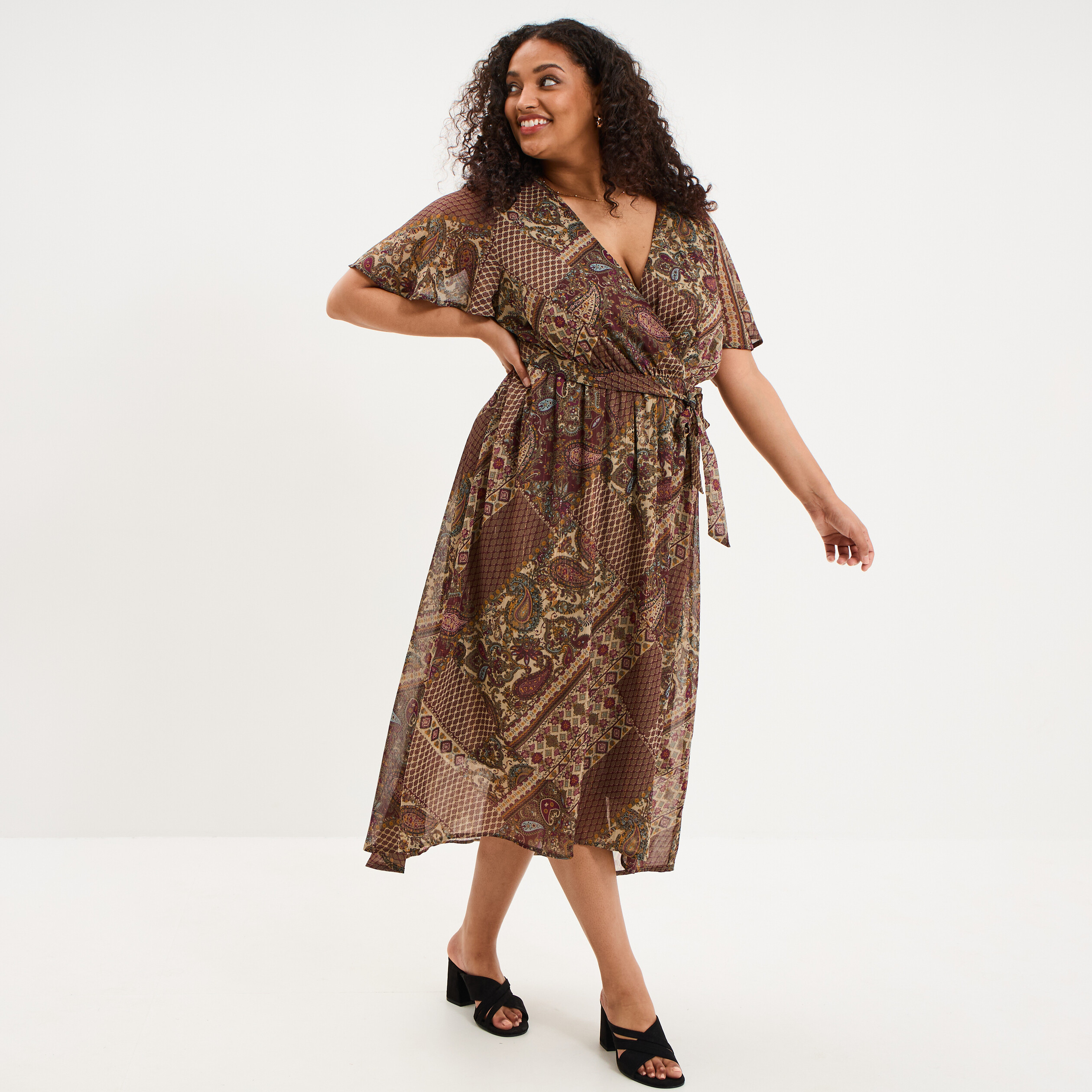 Robe longue fluide col en V ceintur&eacute;e vert kaki femme grande taille