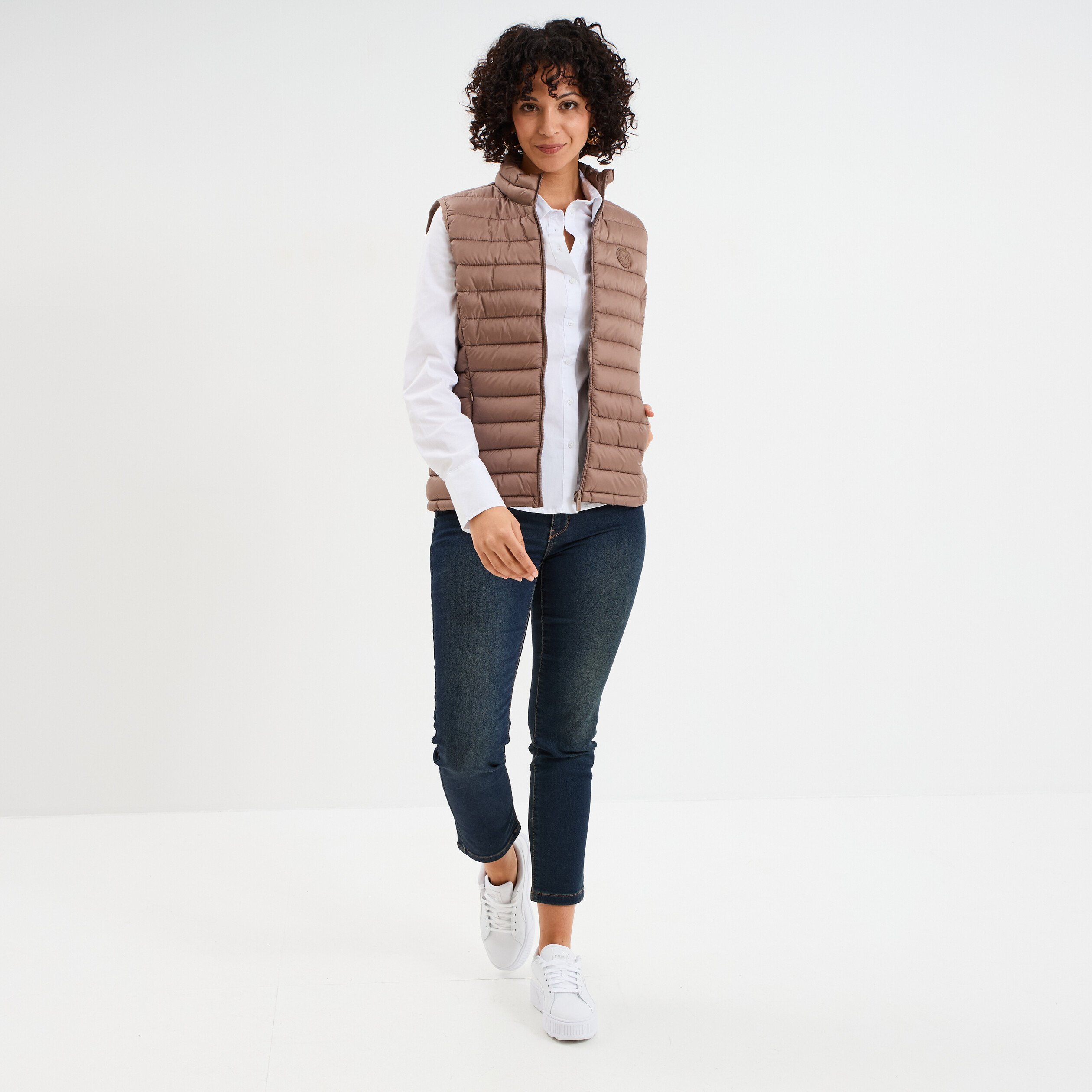 doudoune legere droite sans manches sable femme Doudoune légère droite sans manches sable femme