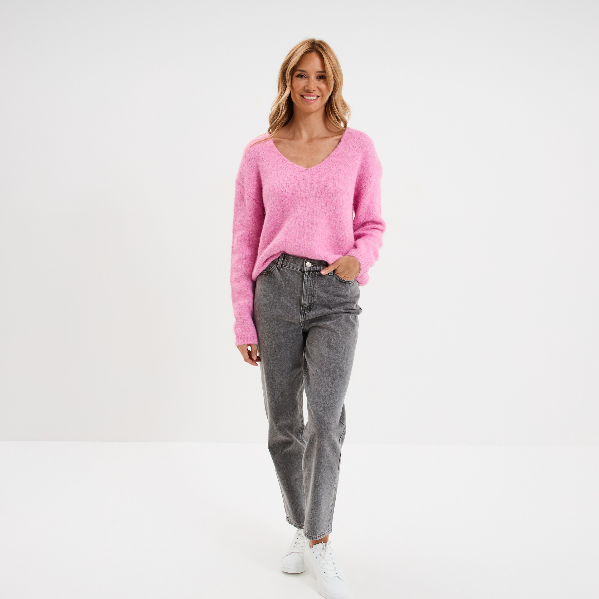 Pull col en V manches longues rose fushia femme La Halle