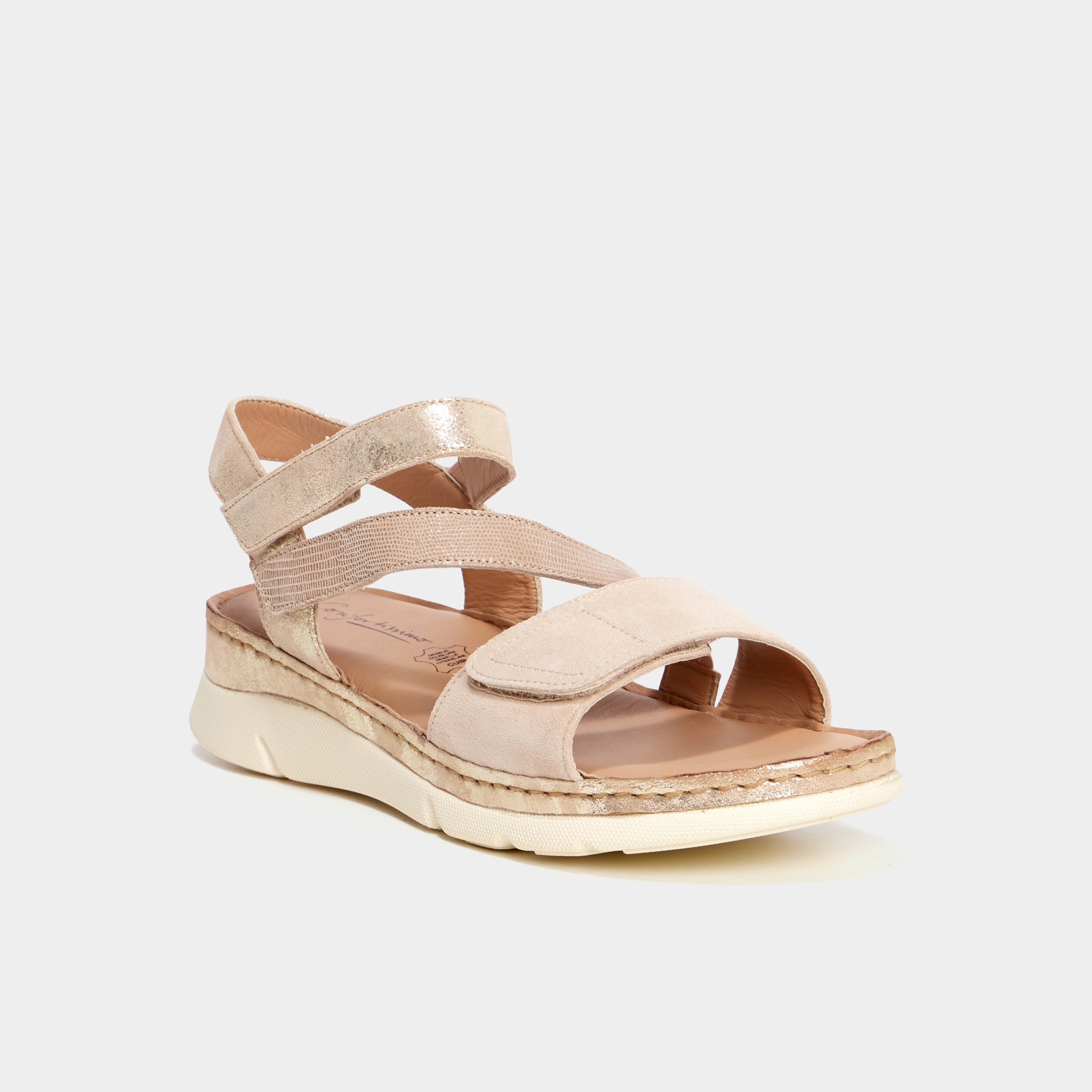 Sandales compensees en cuir pied large sable femme