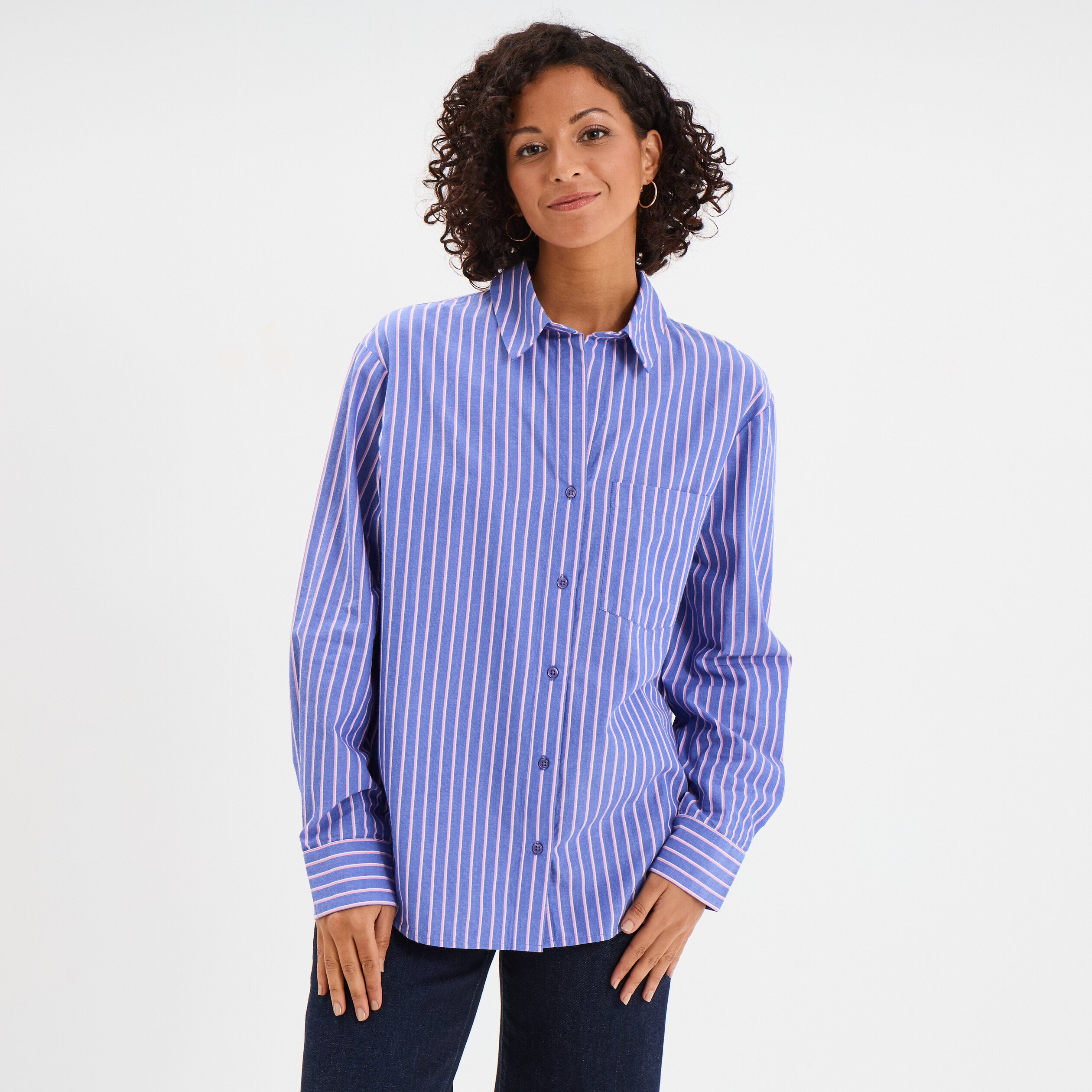 chemise oversize 1 poche coton bleu electrique femme Chemise oversize 1 poche coton bleu electrique femme