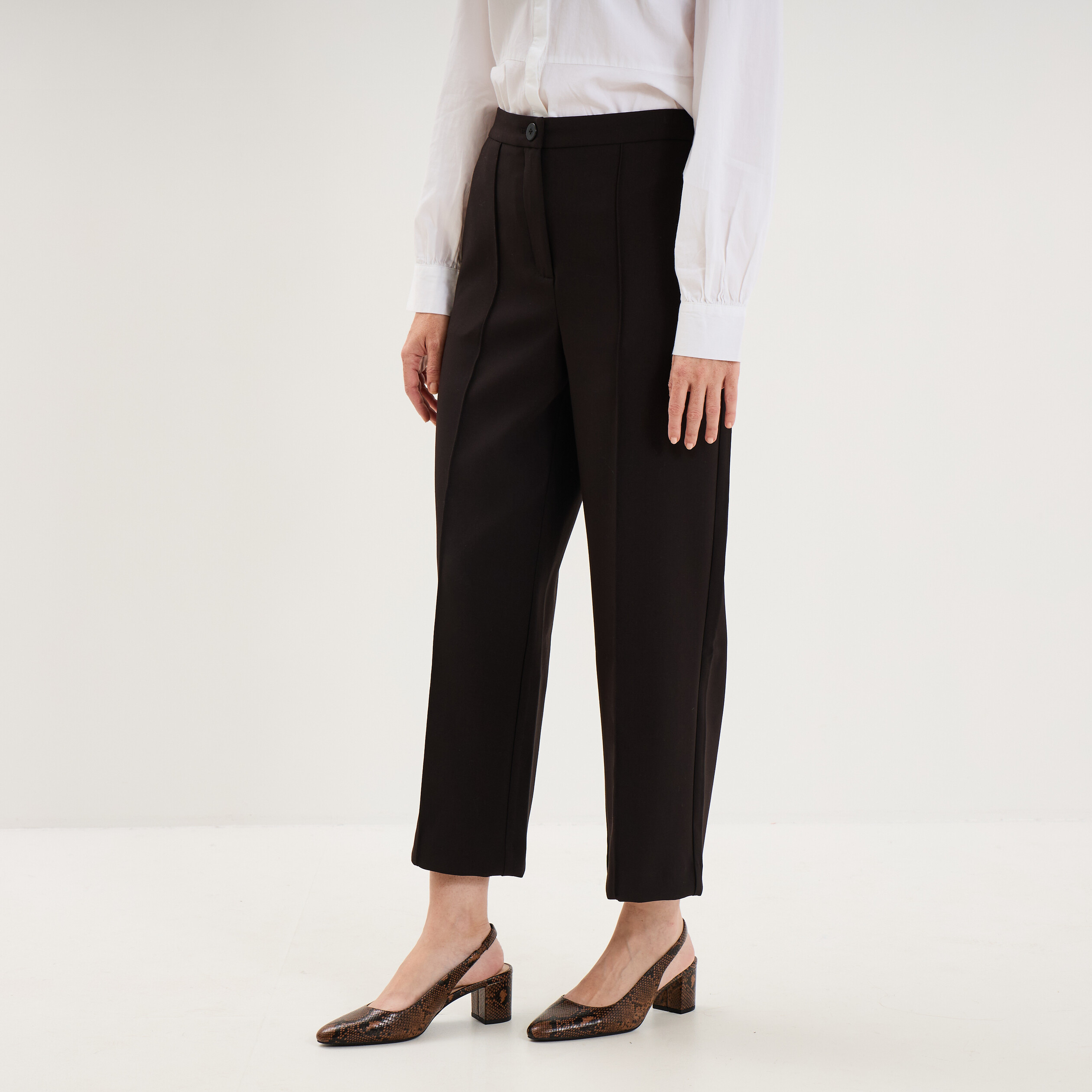 Pantalon droit 7/8&egrave;me &agrave; pinces noir femme