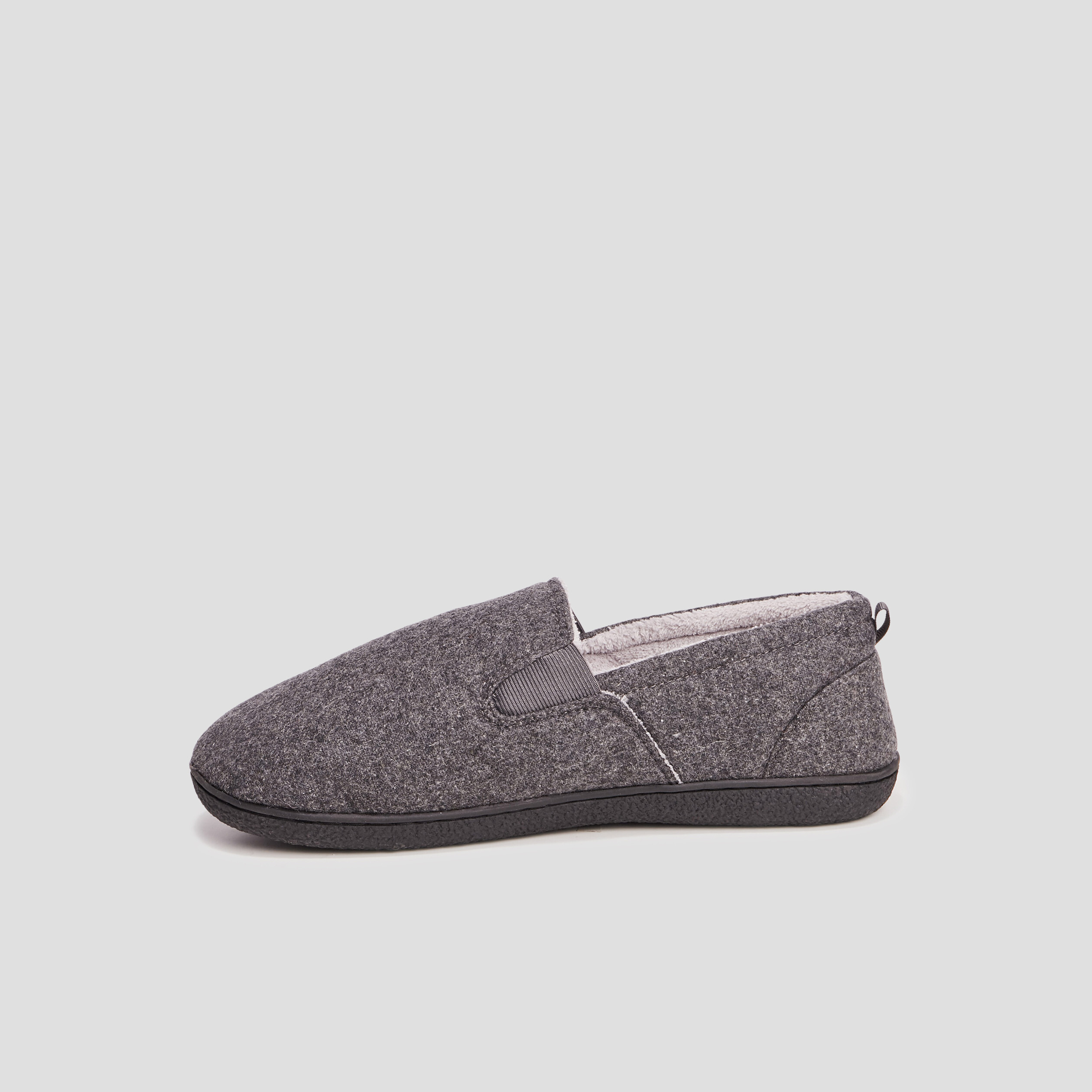 chaussons gris homme Chaussons gris homme