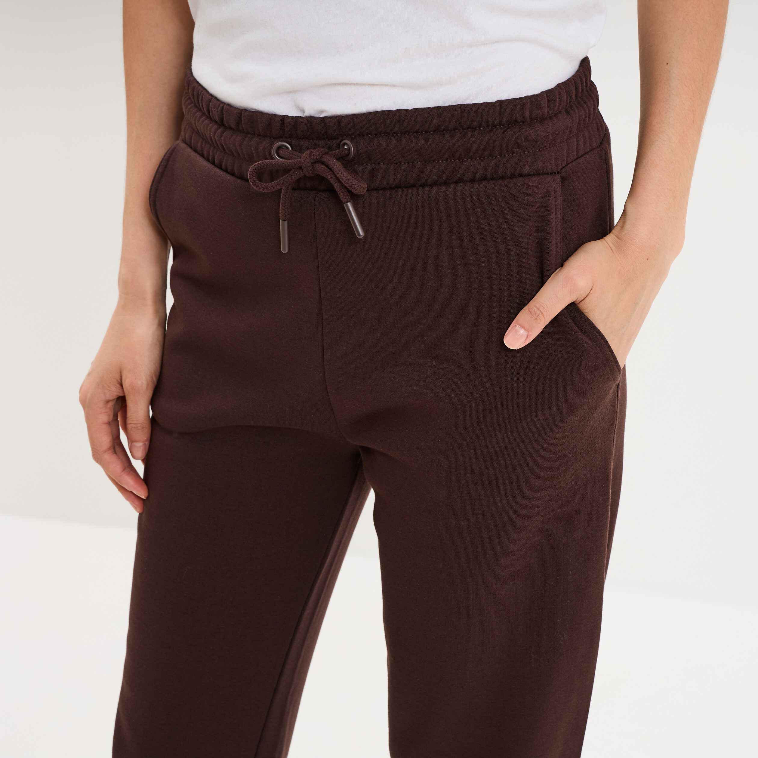 Pantalon de jogging molletonn&eacute; marron fonc&eacute; femme