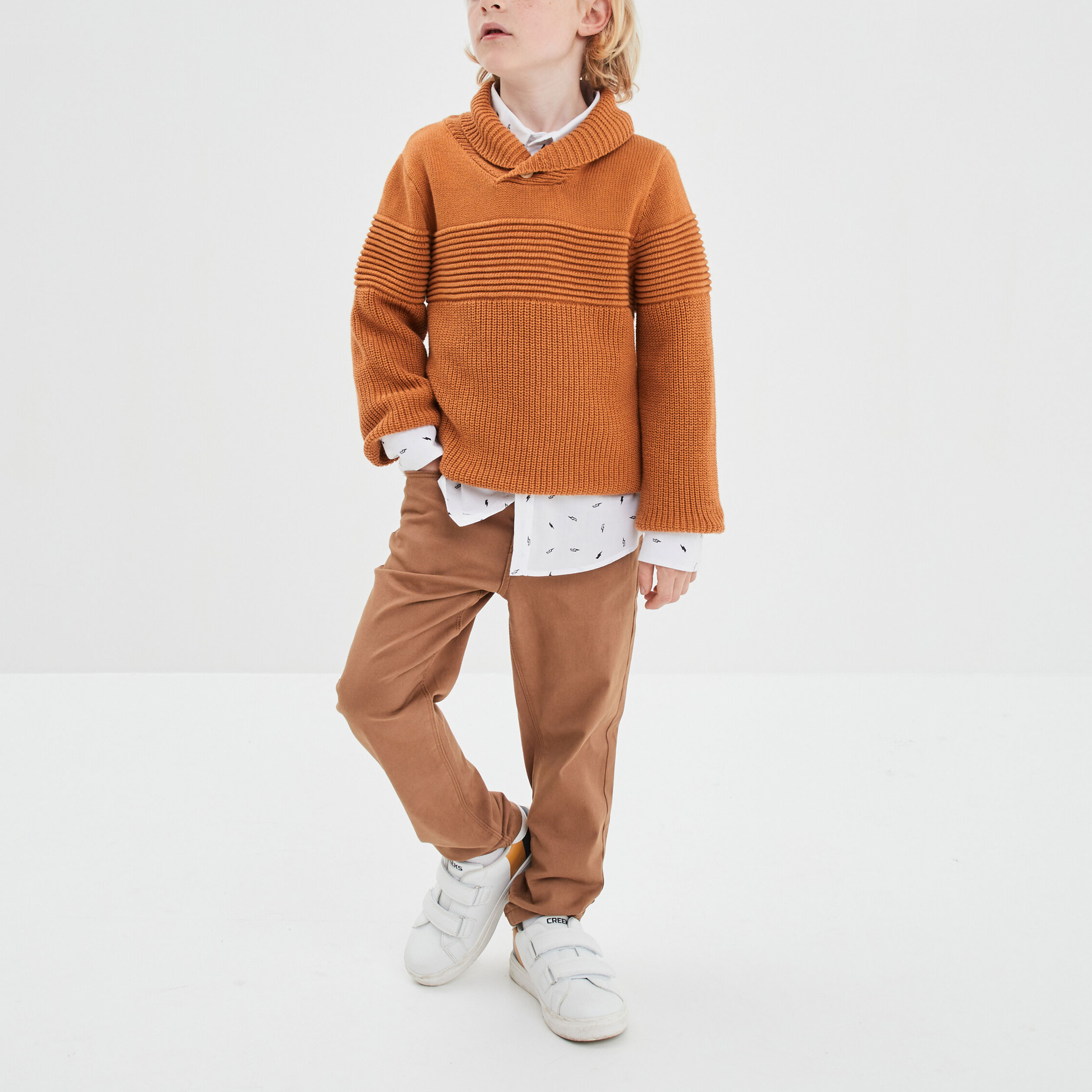 Pull avec col roulé marron cognac garçon