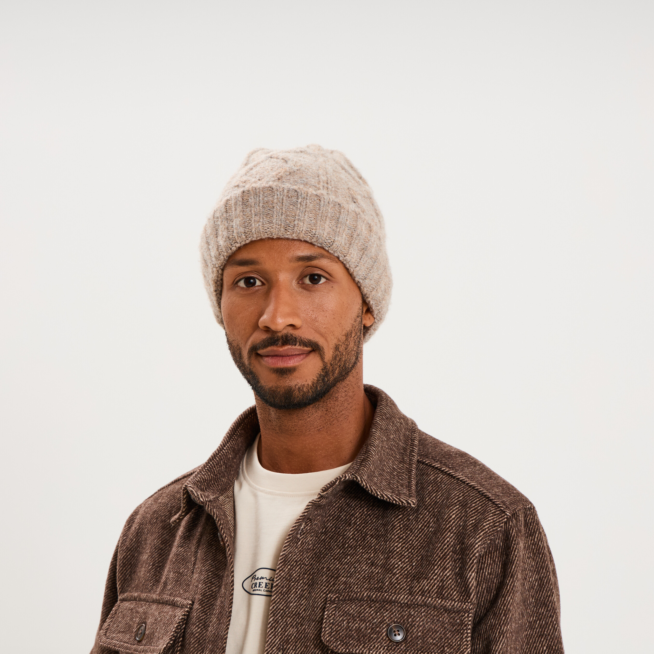 Bonnet &agrave; torsades taupe homme