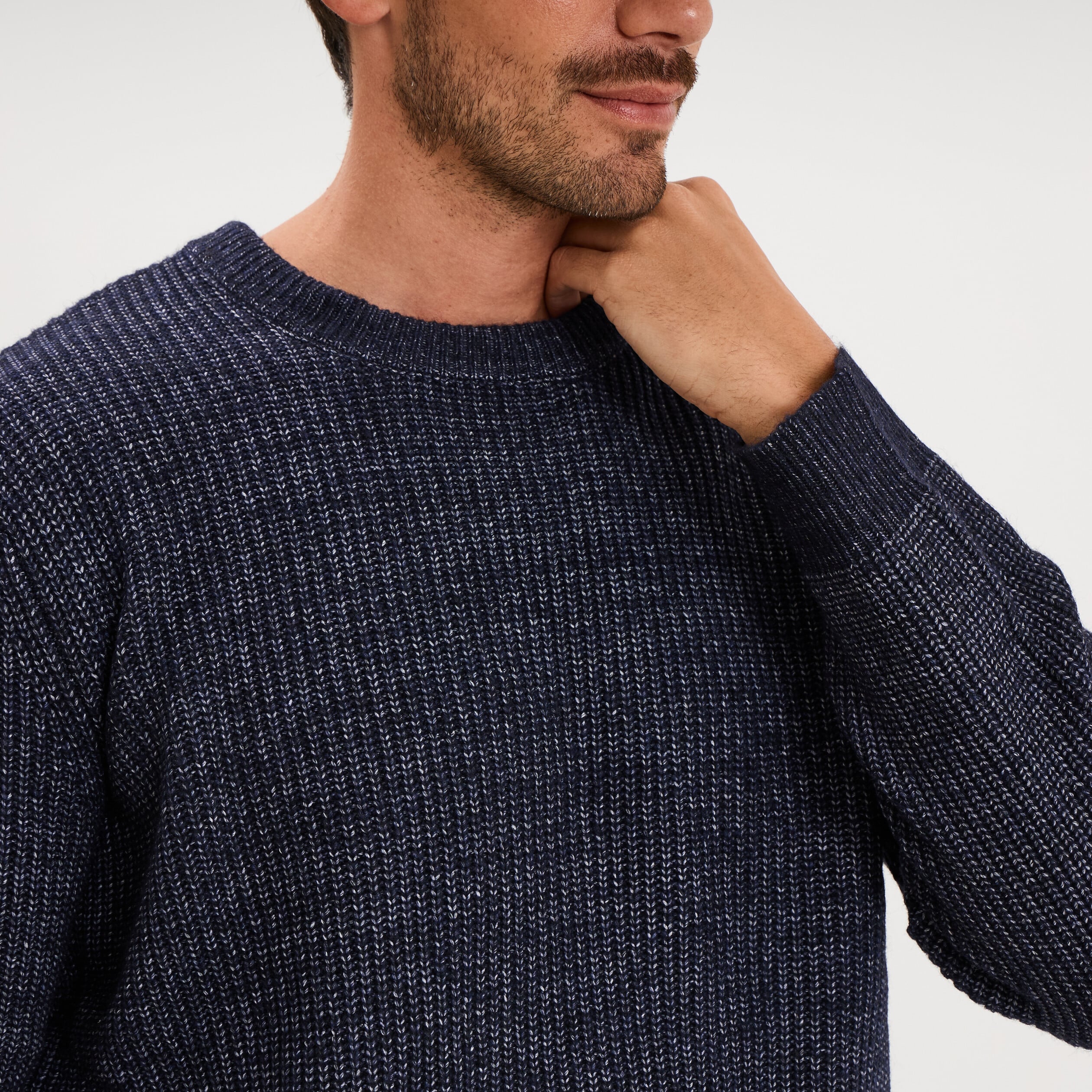 Pull col rond &agrave; manches longues bleu fonc&eacute; homme