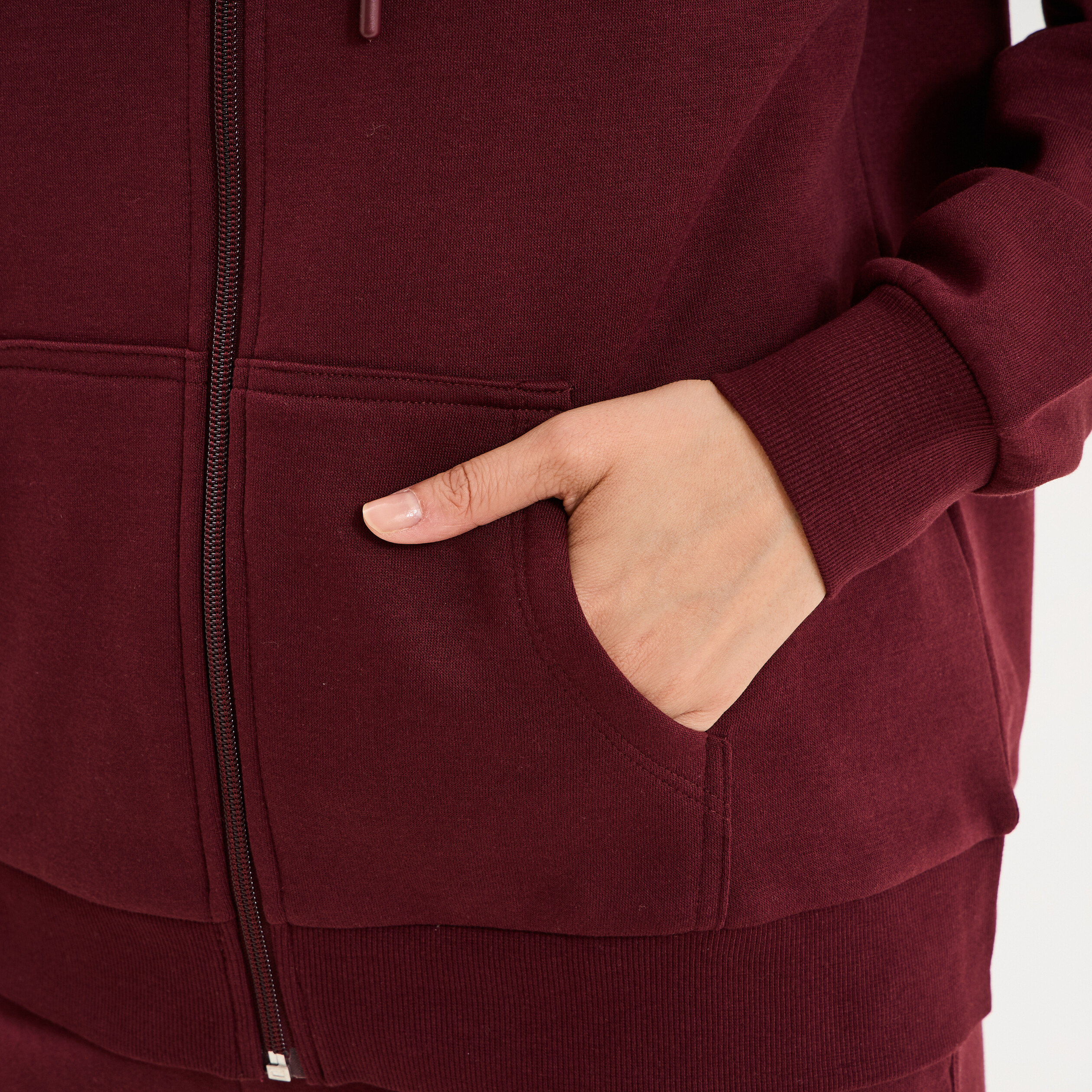 Sweat zipp&eacute; &agrave; capuche violet fonc&eacute; femme