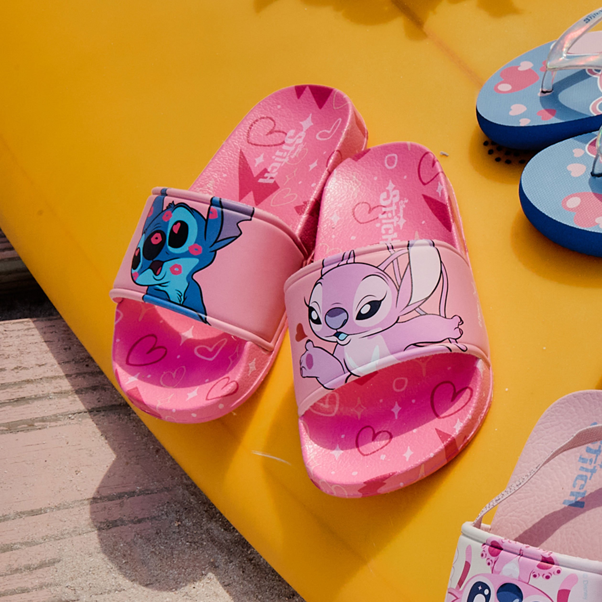 Claquettes Stitch bleu fille