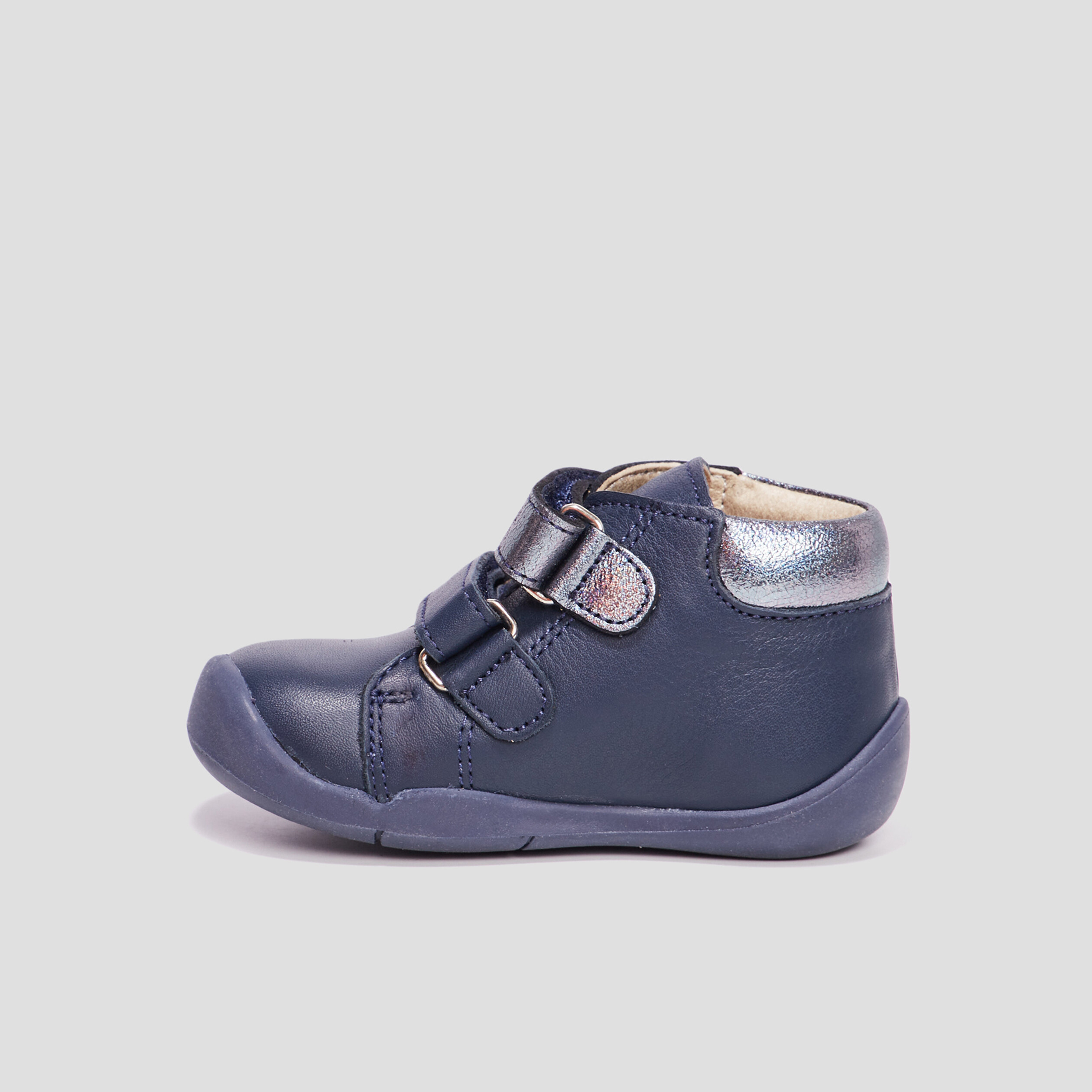 bottillons en cuir wakalla bleu marine bebef Bottillons en cuir Wakalla bleu marine bébé fille