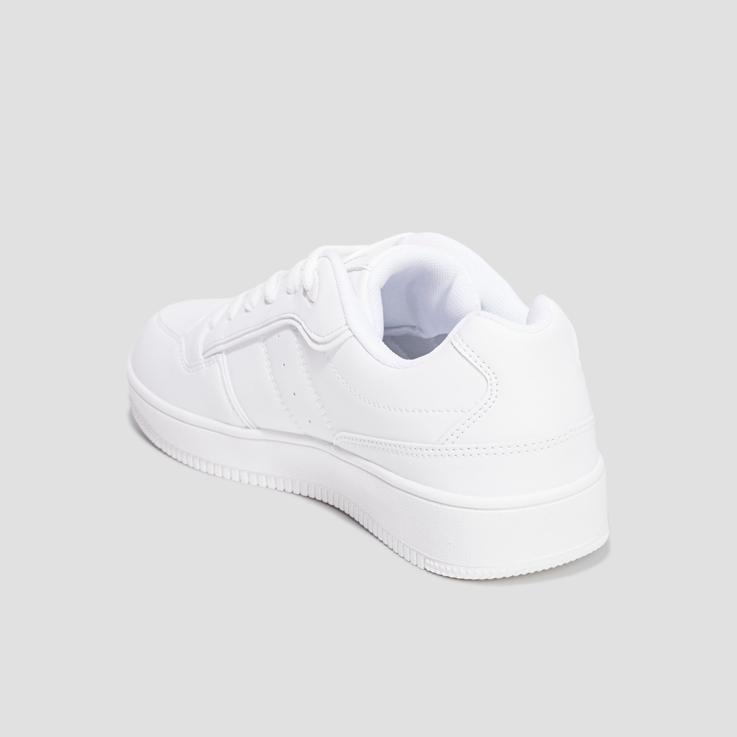Tennis basses &agrave; lacets blanc homme