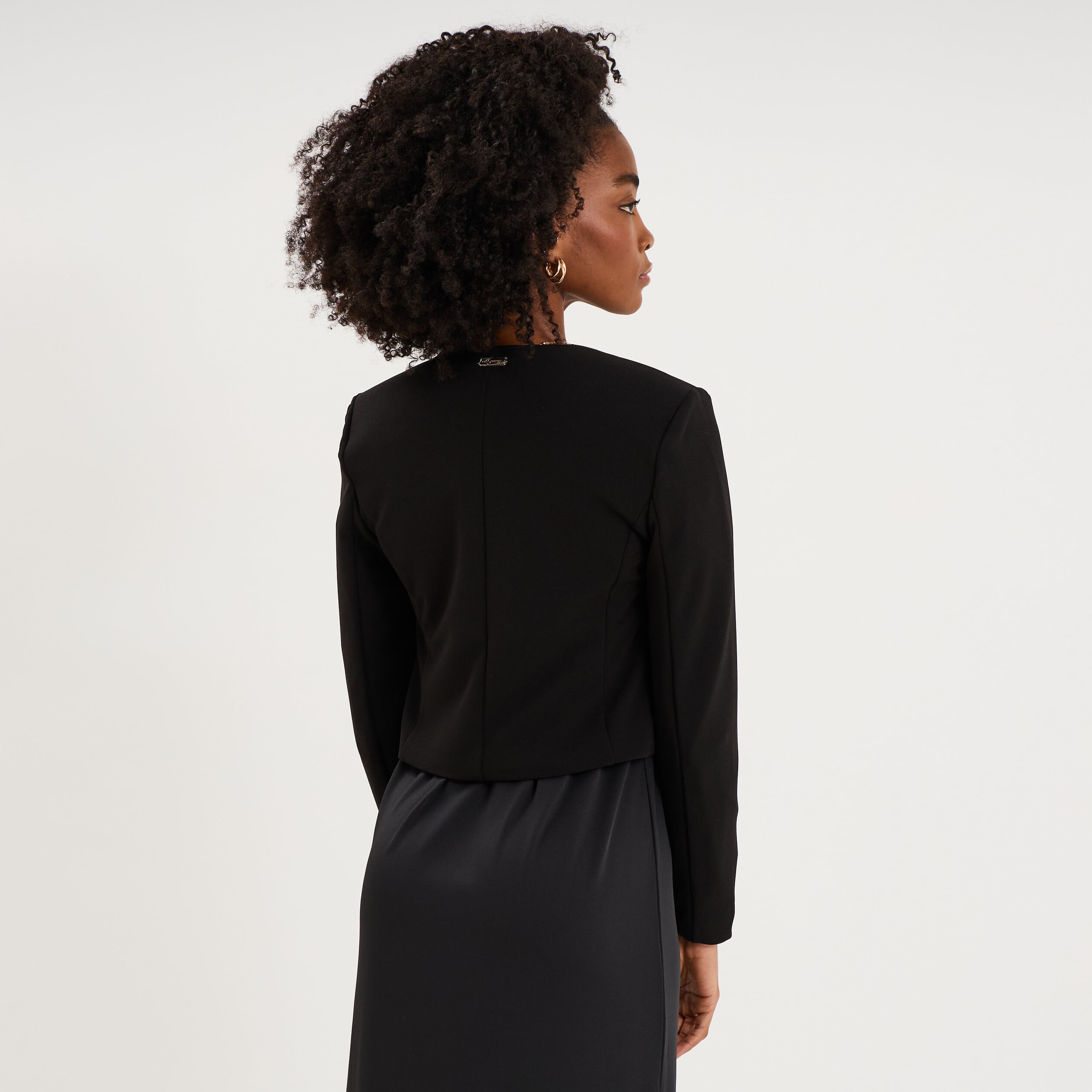 Veste bol&eacute;ro courte ajust&eacute;e noir femme