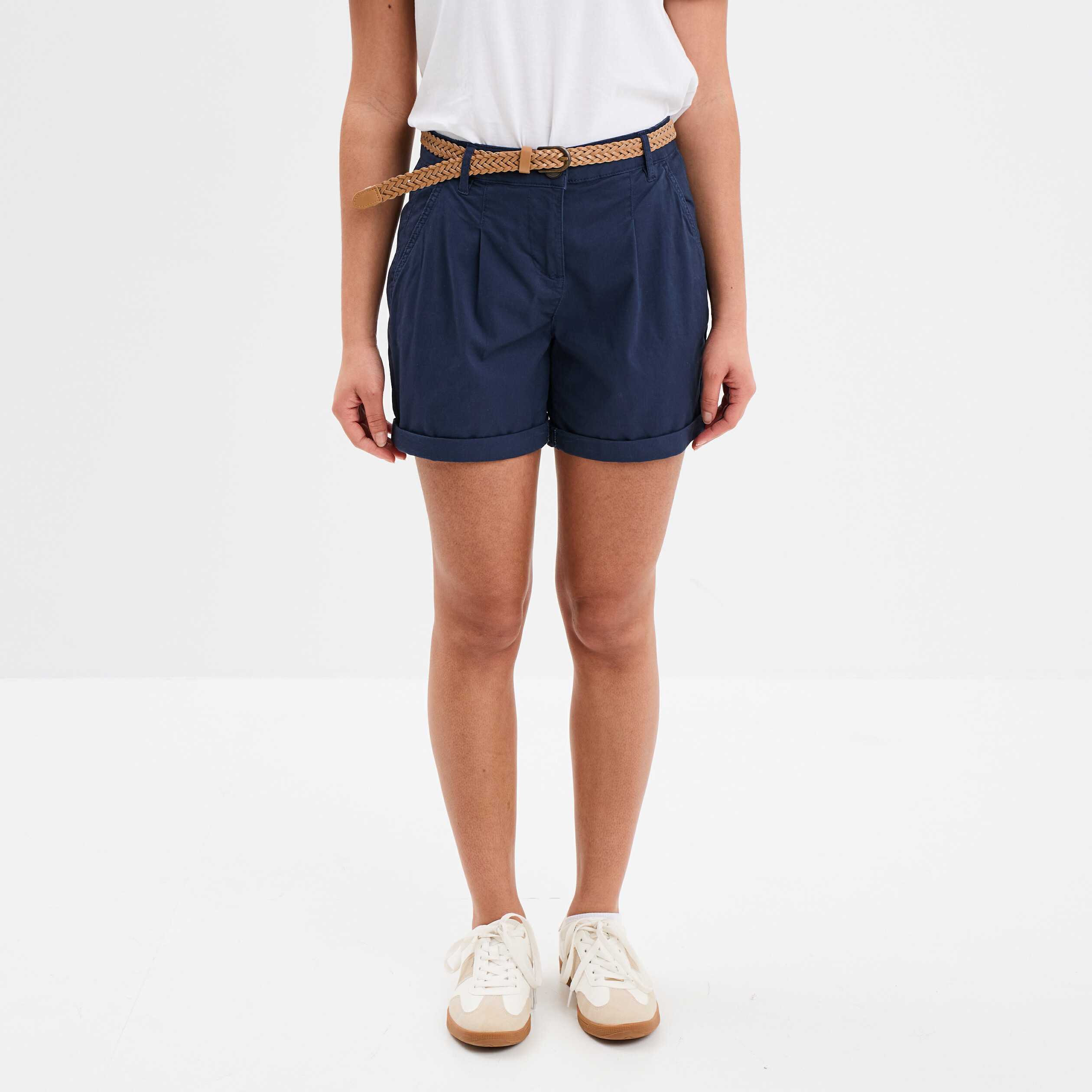 Short chino ceinture tress&eacute;e bleu marine femme