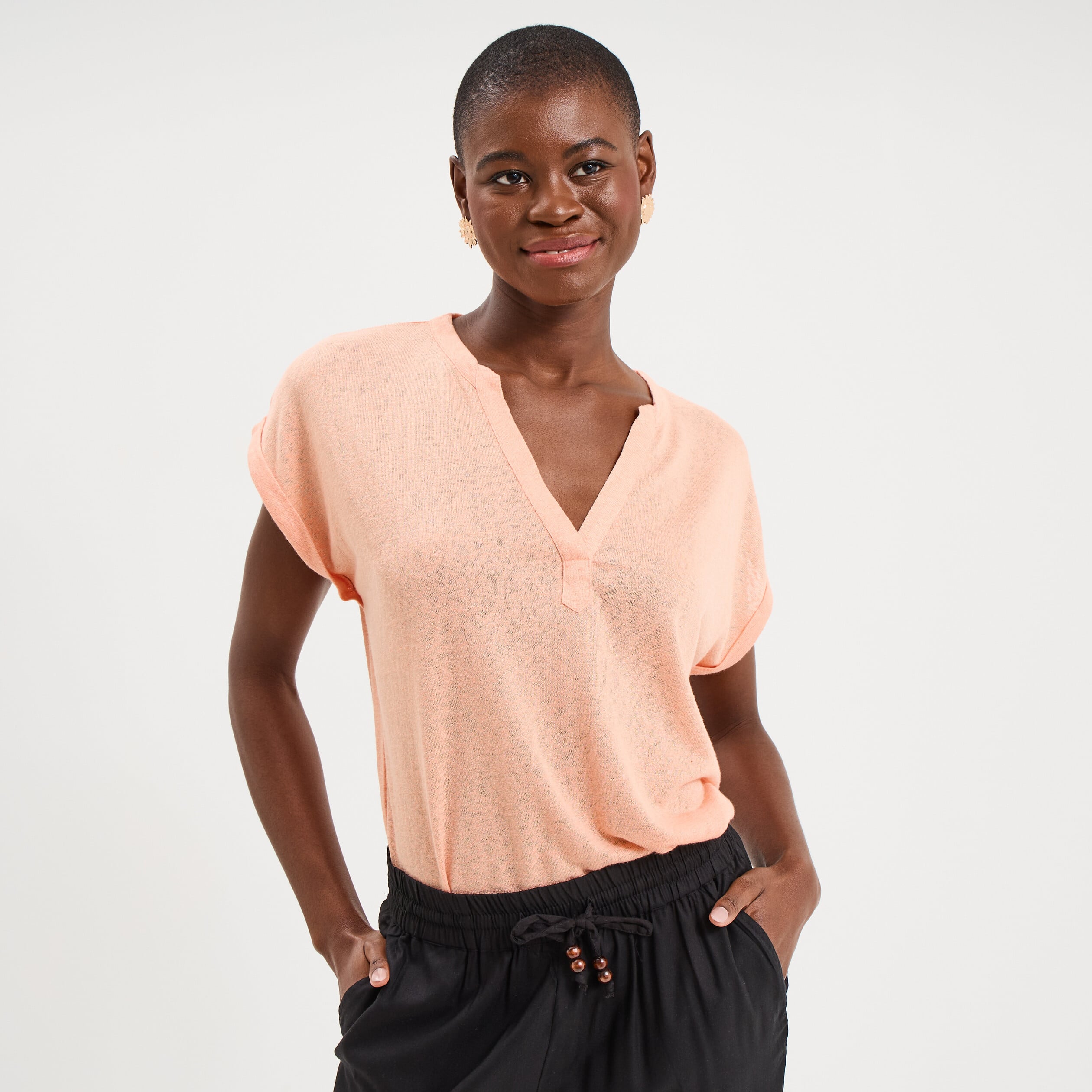 T-shirt col tunisien manches courtes rose saumon femme