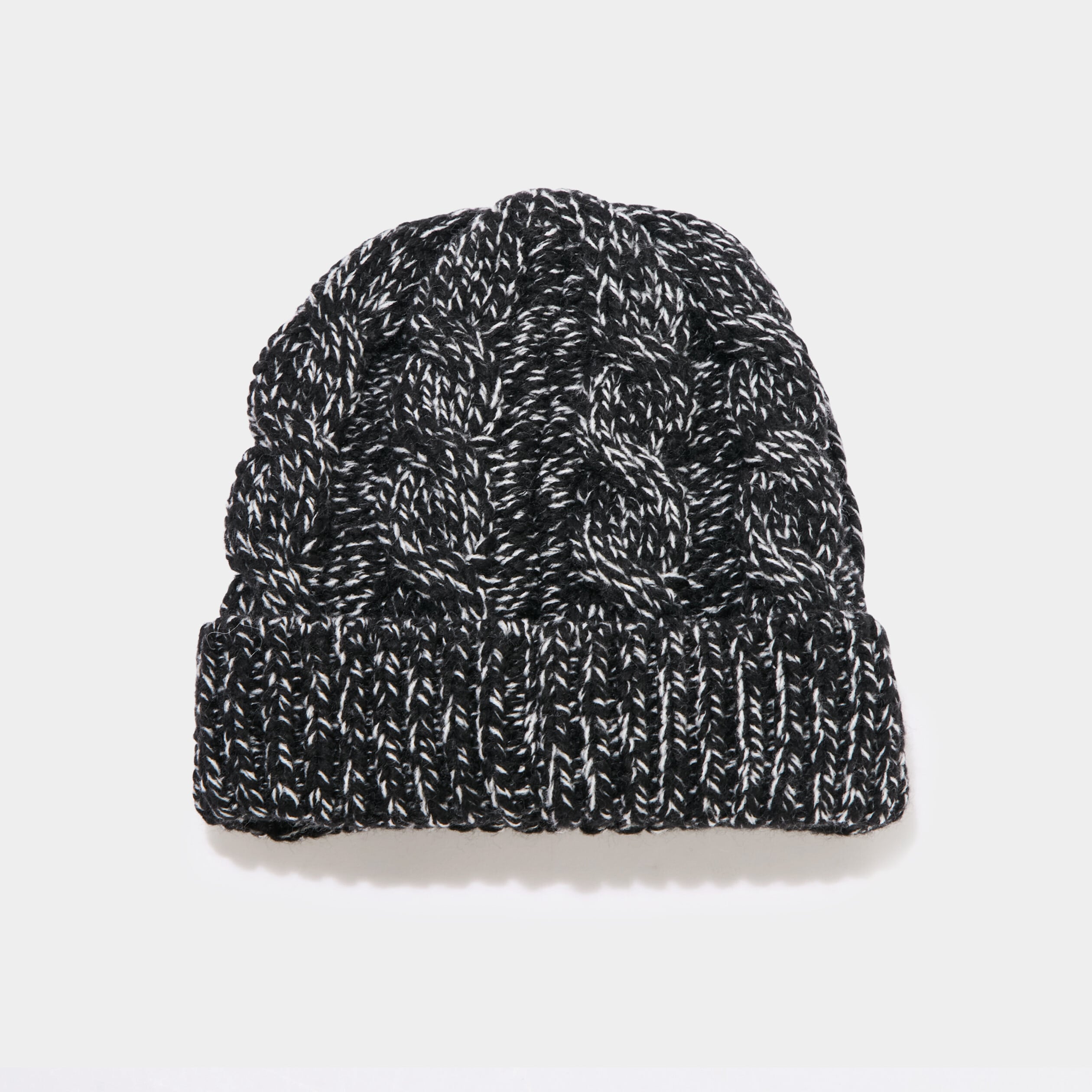 Bonnet tricot&eacute; noir gar&ccedil;on