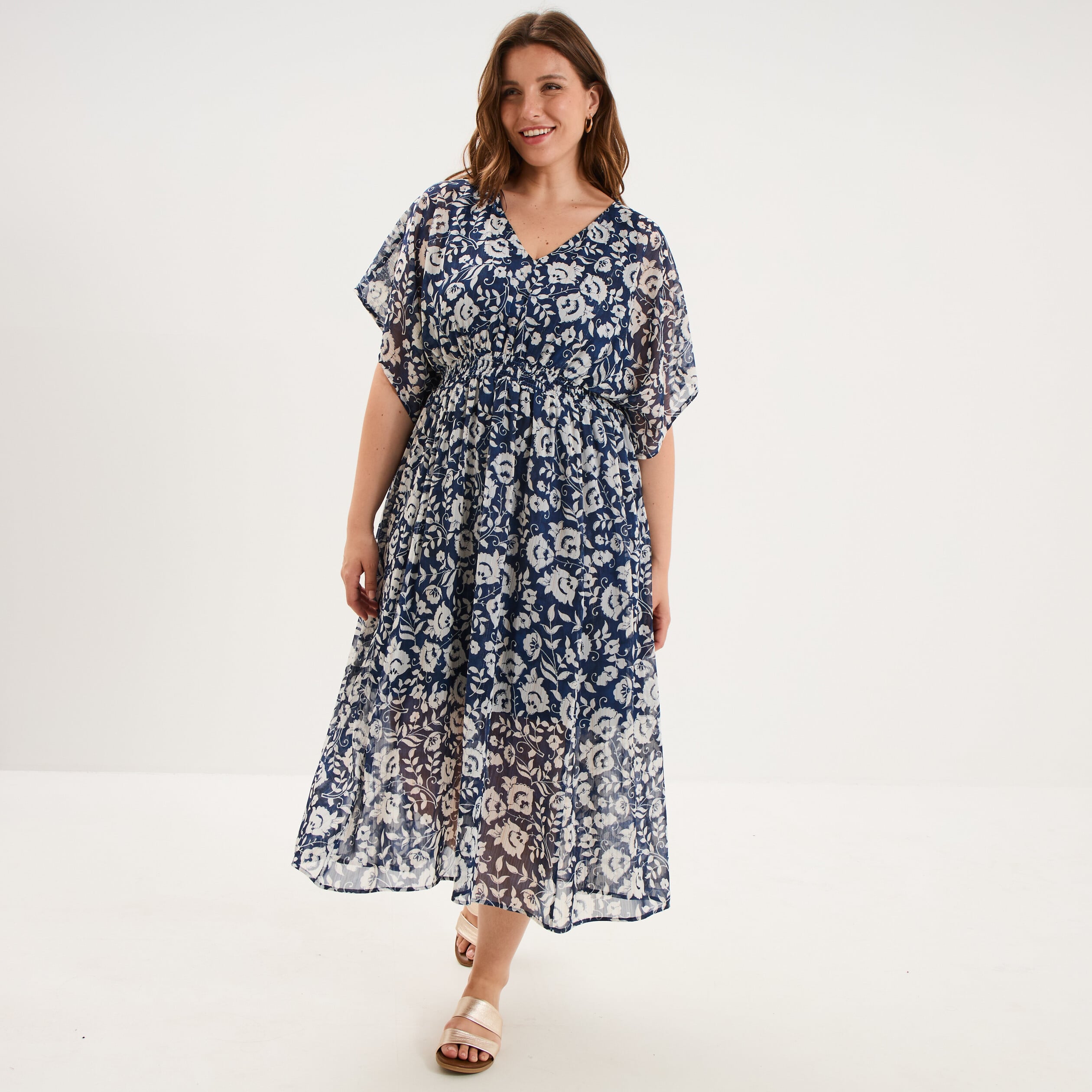 Robe longue taille smock&eacute;e bleu marine femme grande taille