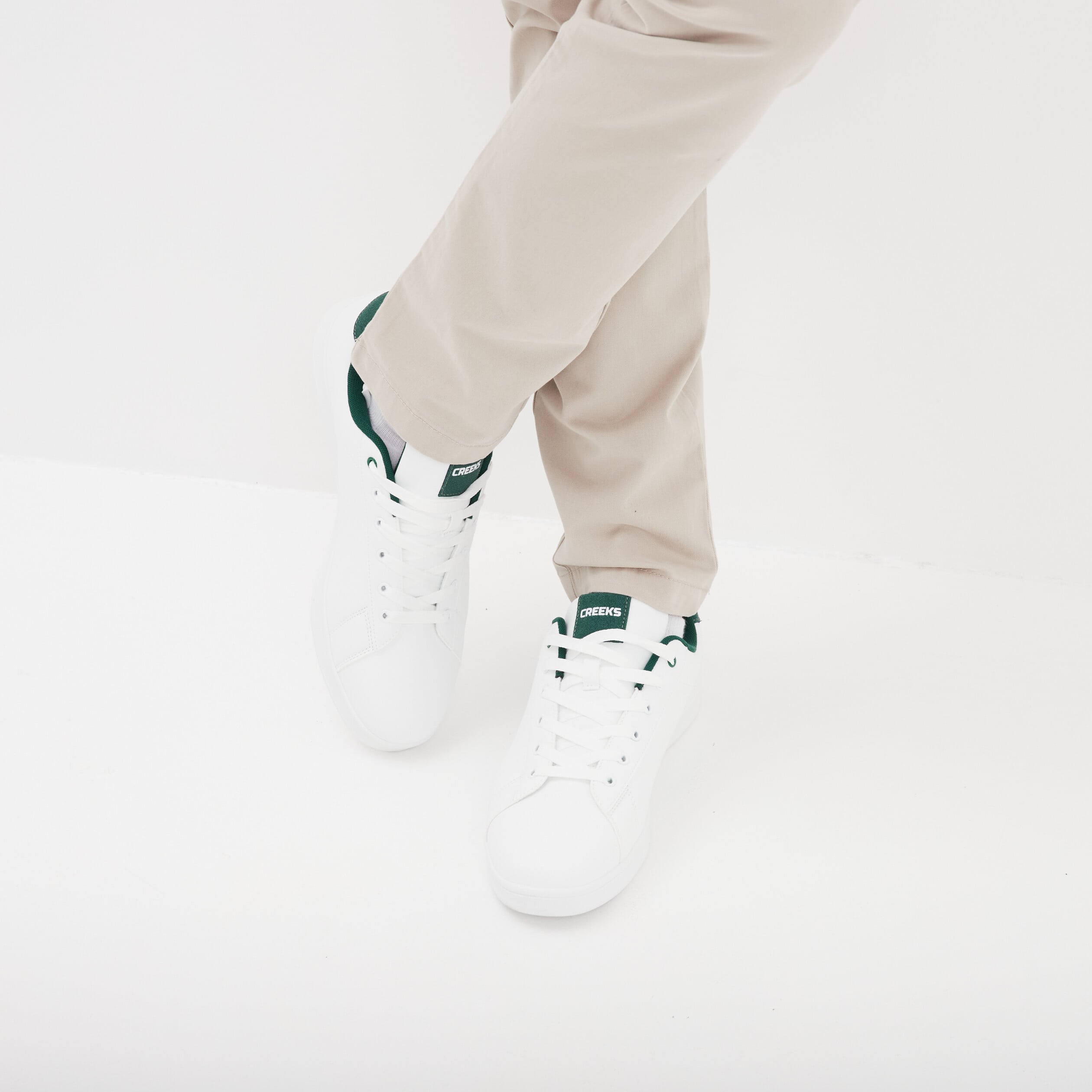 Baskets &agrave; lacets vert homme