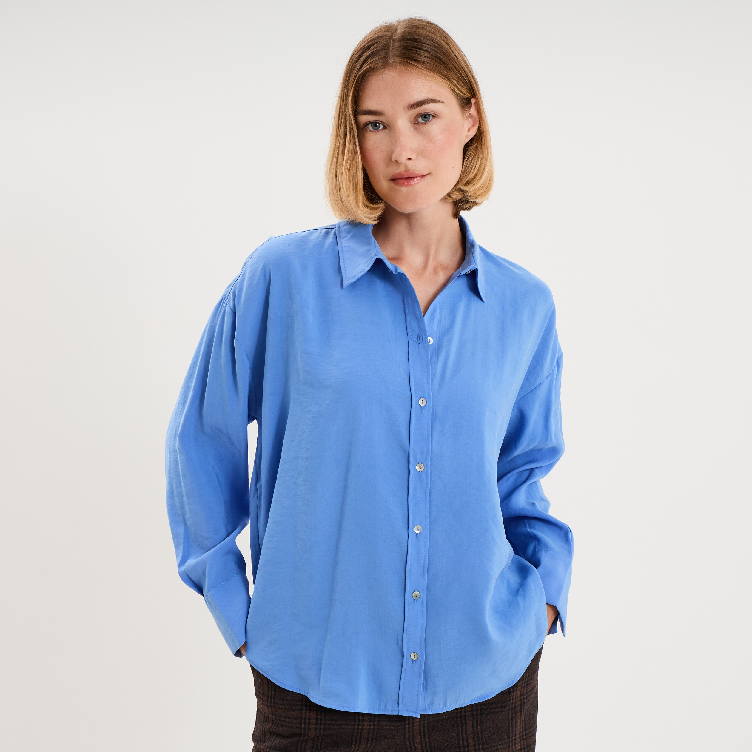 Chemise fluide manches longues oversize bleu electrique femme