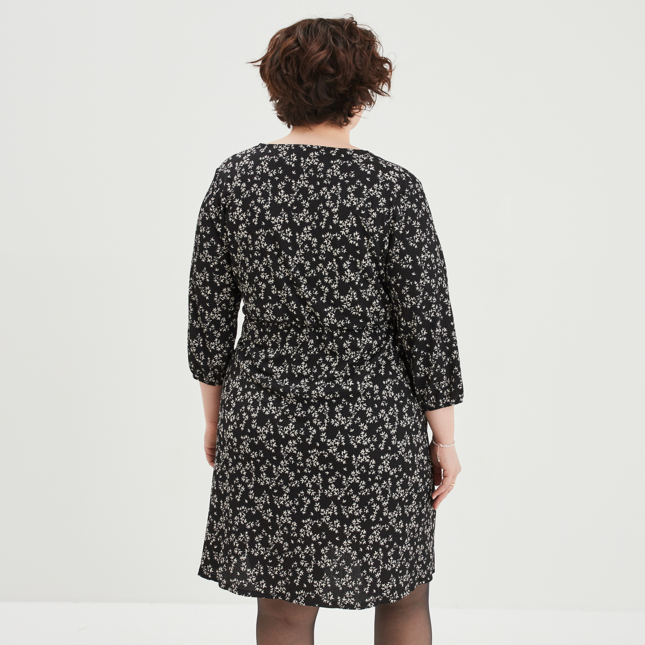 robe portefeuille manches 34 noir femmegt Robe portefeuille manches 3/4 noir femme grande taille