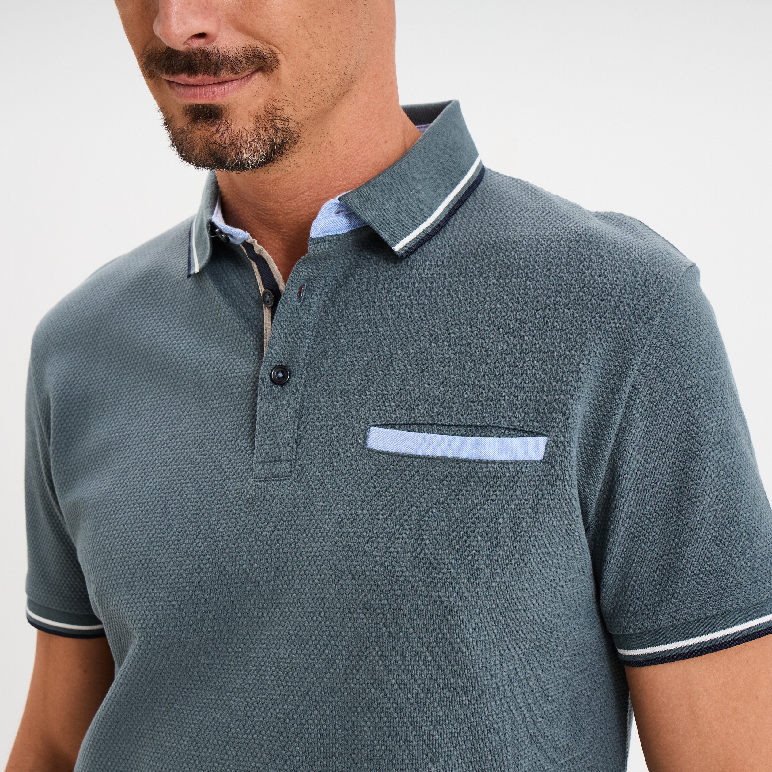 polo manches courtes 1 poche coton vert fonce homme Polo manches courtes 1 poche coton vert foncé homme