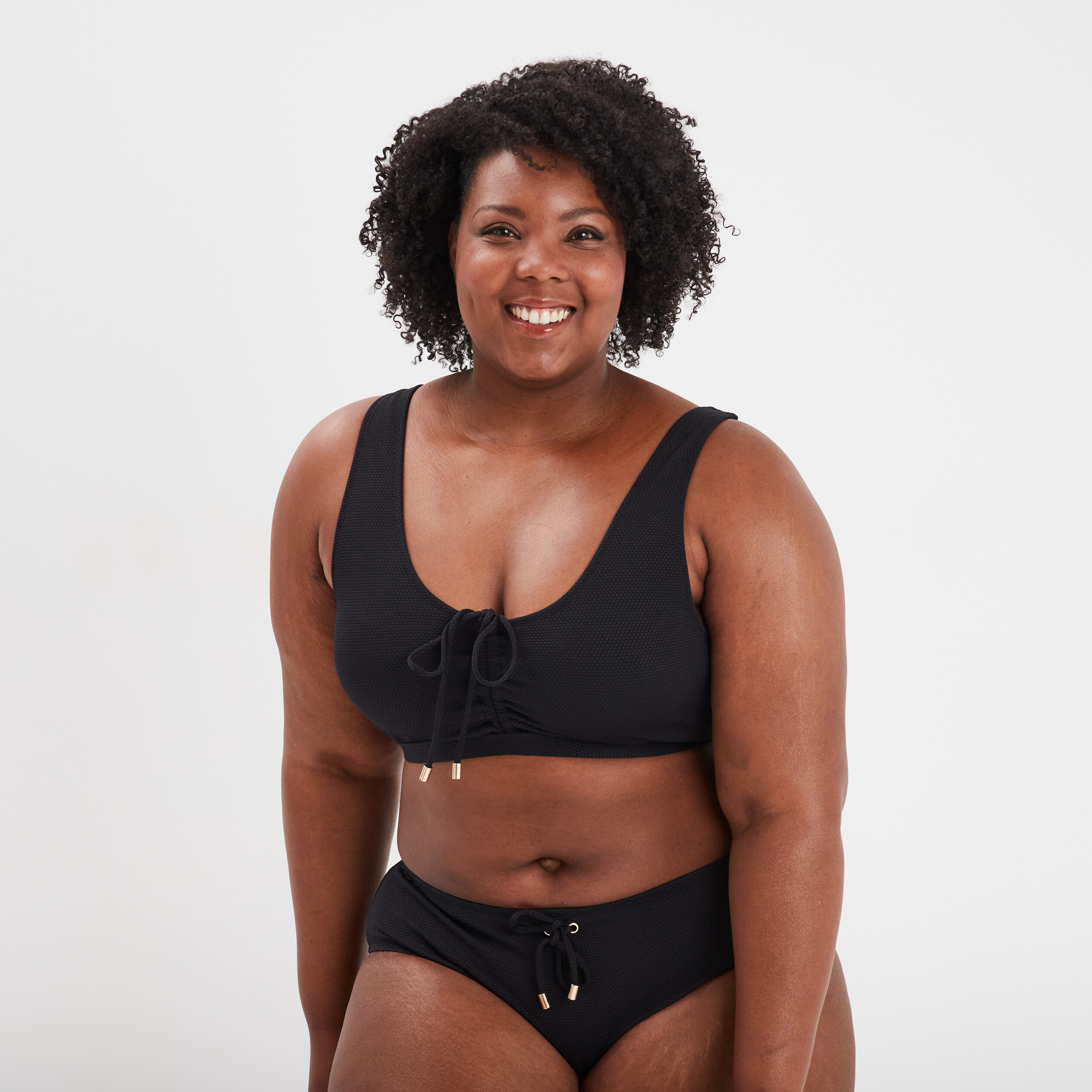 haut de maillot de bain forme brassiere noir femmegt Haut de maillot de bain forme brassière noir femme grande taille