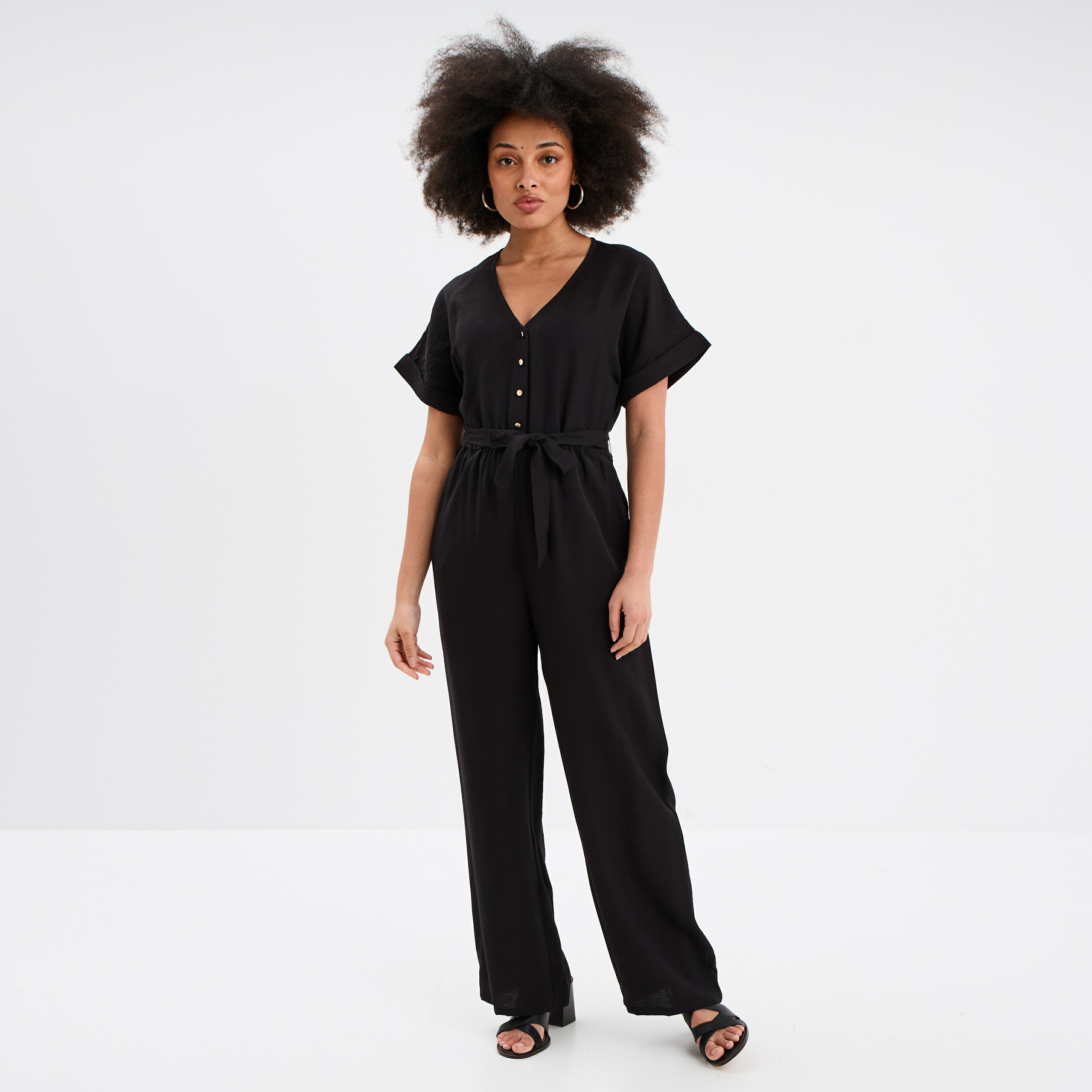 Combinaison pantalon ceintur&eacute;e col en V noir femme