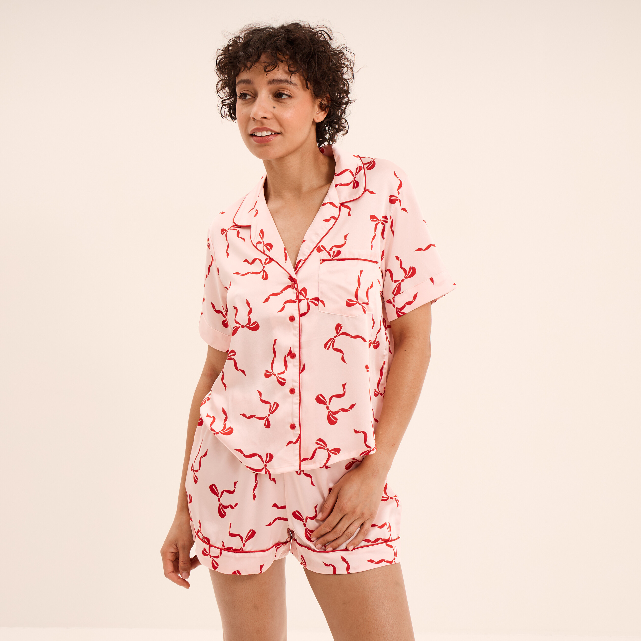 Ensemble pyjama short soyeux 2 pi&egrave;ces rose femme