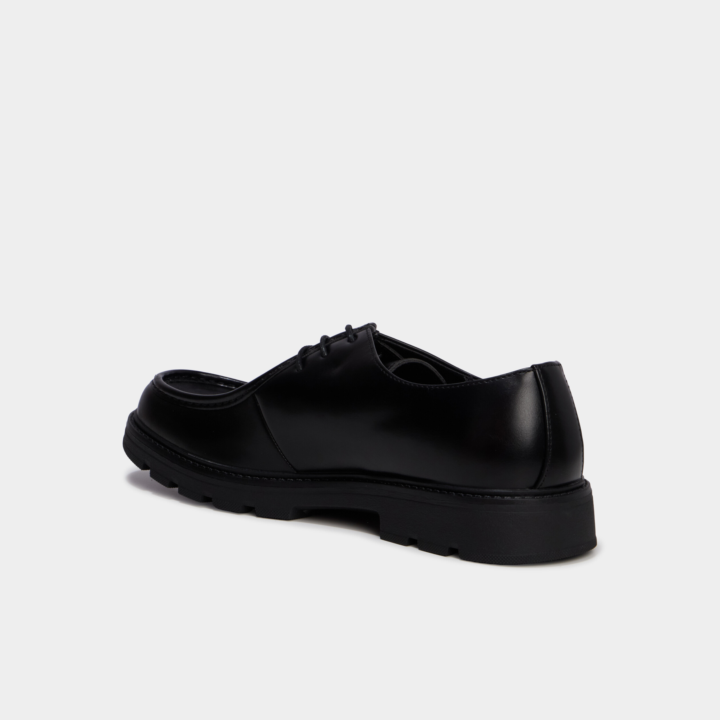 Derbies crant&eacute;es noir homme