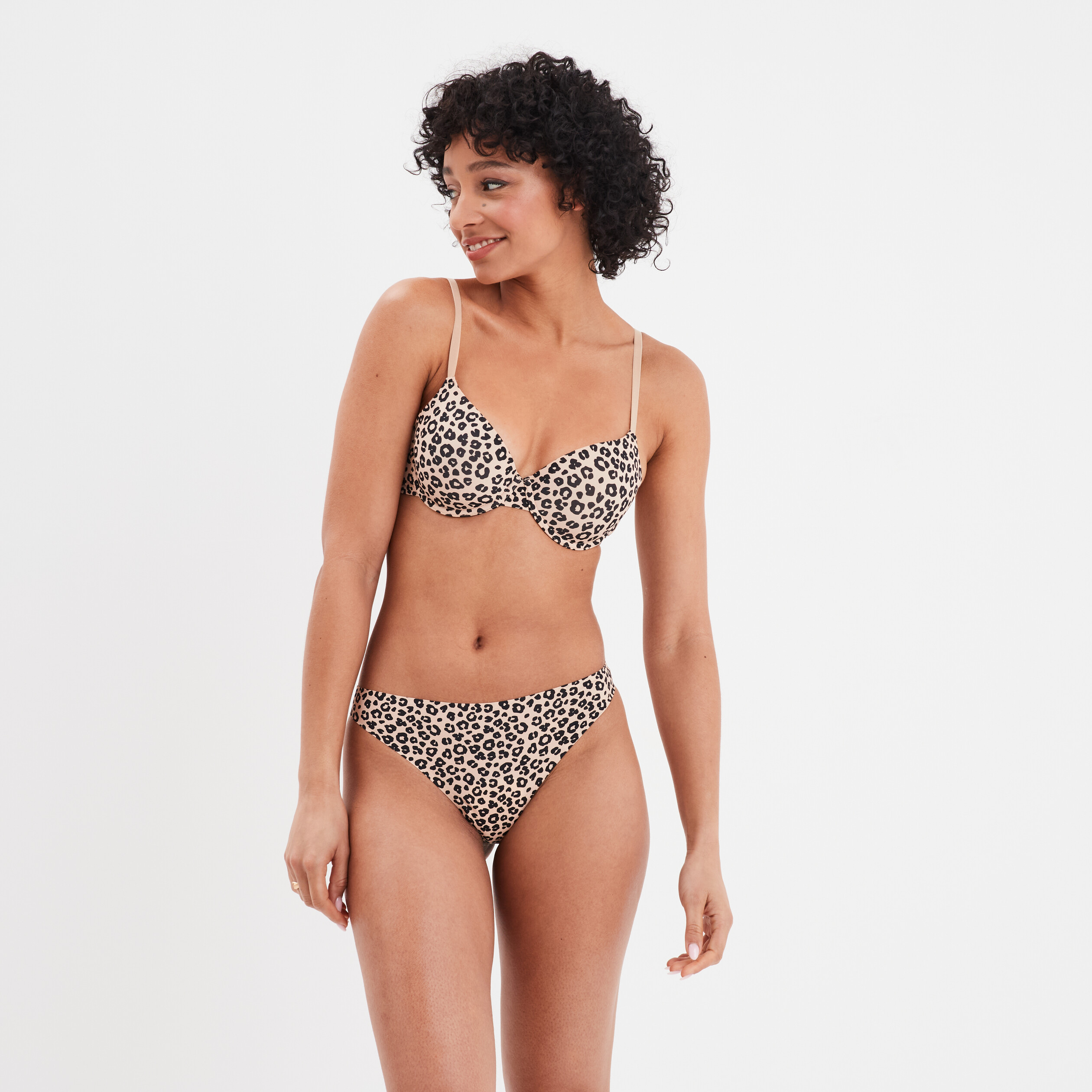 string microfibre sans coutures ivoire femme String microfibre sans coutures ivoire femme