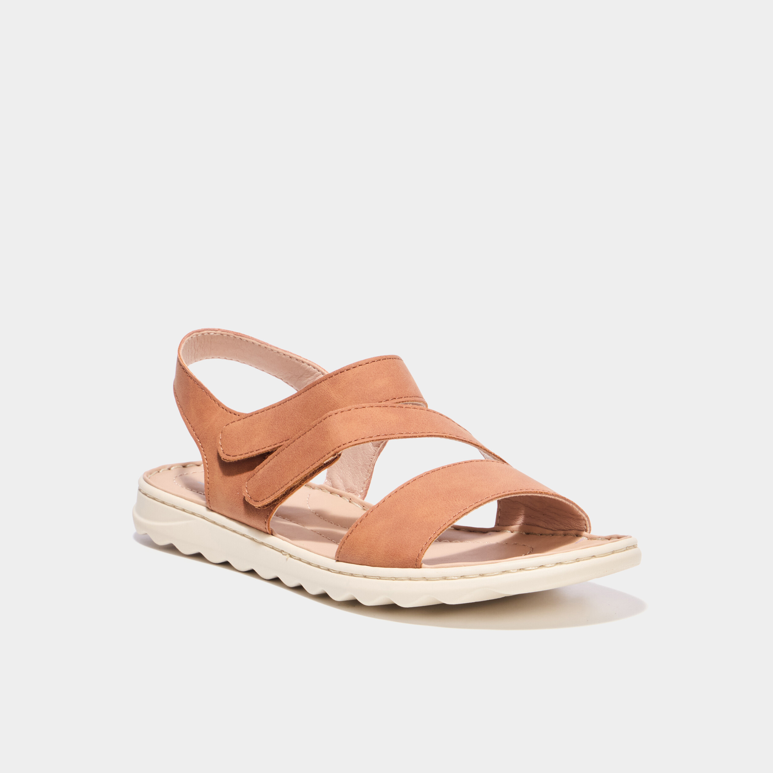 Sandales avec brides &agrave; scratchs marron femme