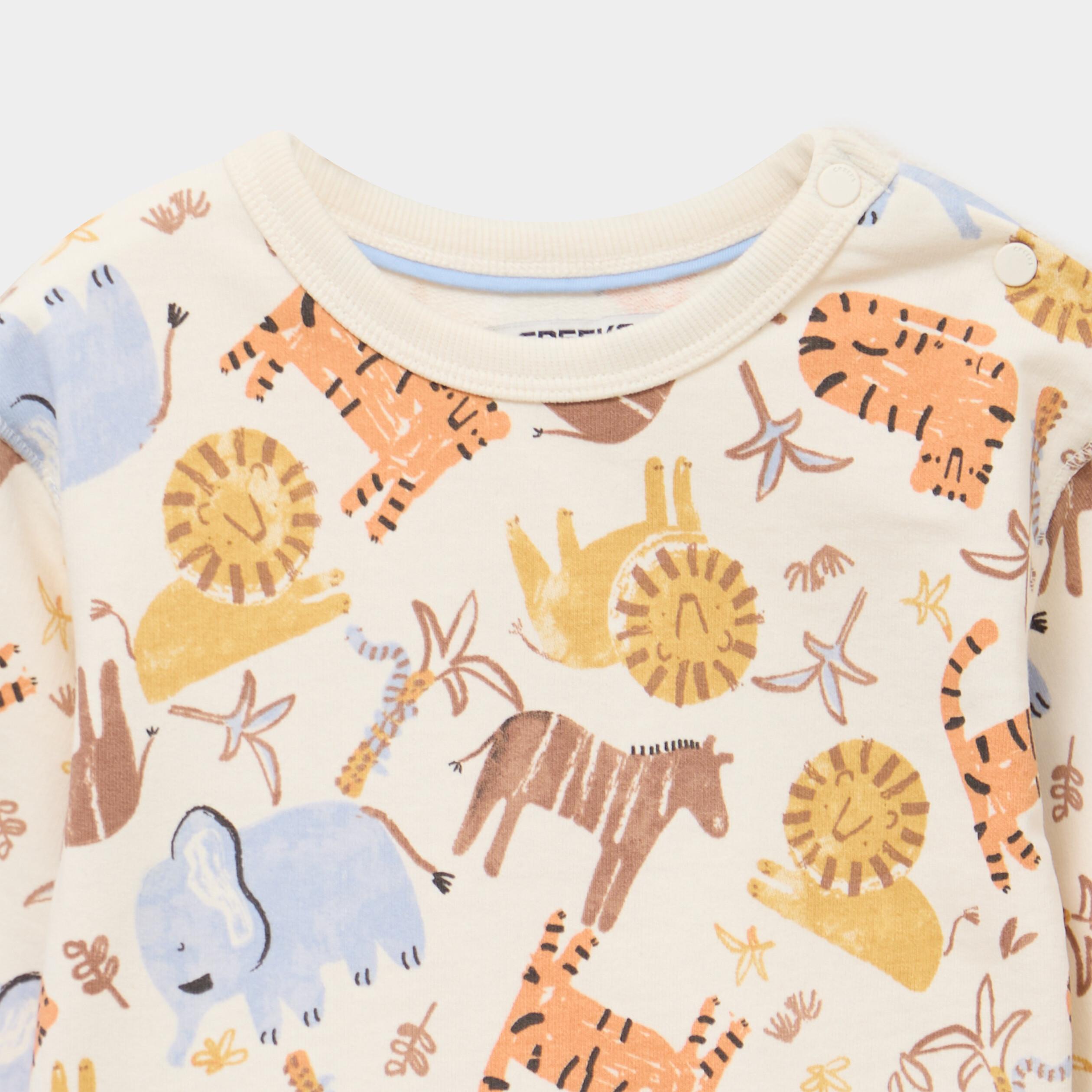Sweat molleton col rond &eacute;paule boutonn&eacute;e ecru b&eacute;b&eacute; gar&ccedil;on
