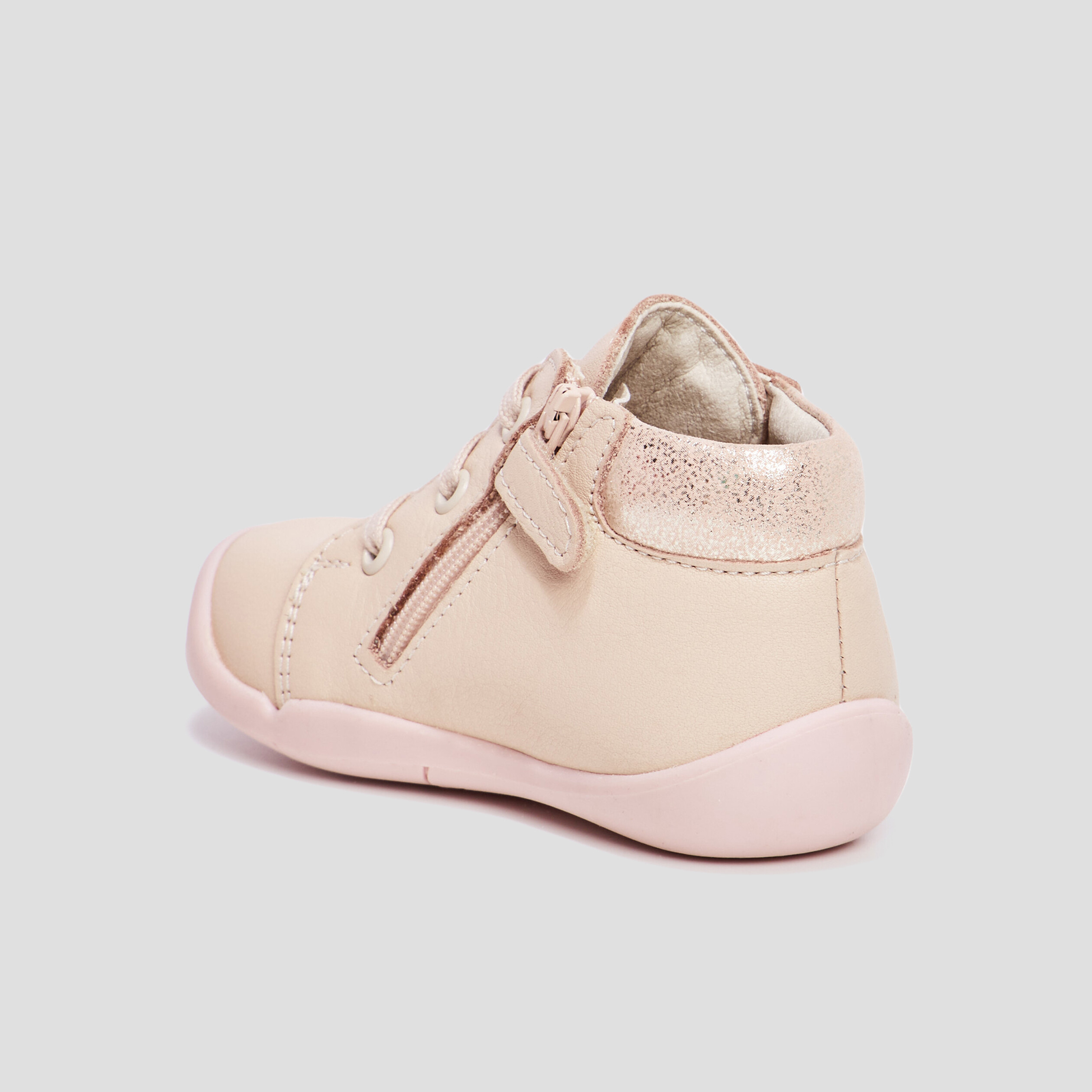 bottillons en cuir kickers waouk rose bebef Bottillons en cuir Kickers Waouk rose bébé fille