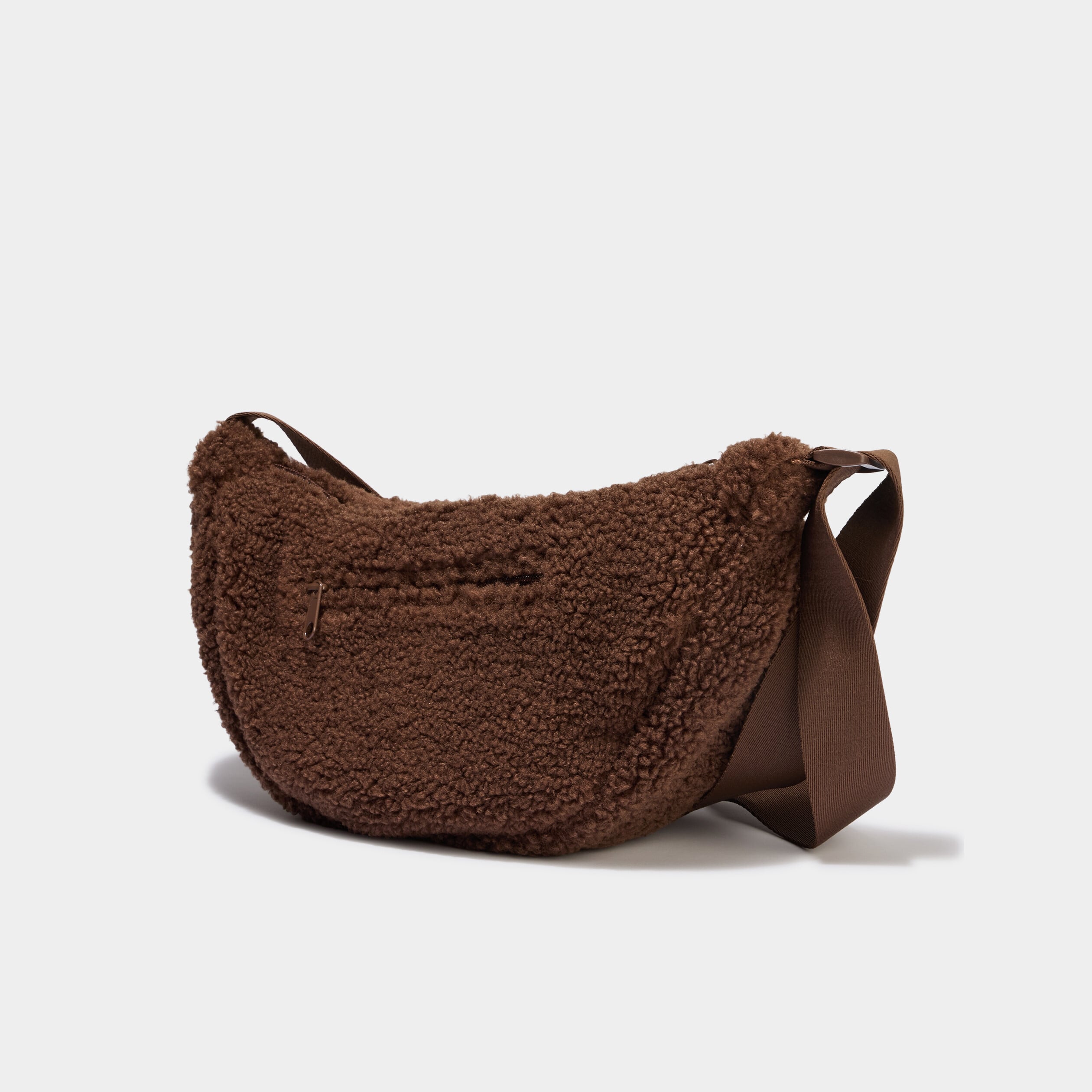 Sac banane effet polaire marron fonc&eacute; femme