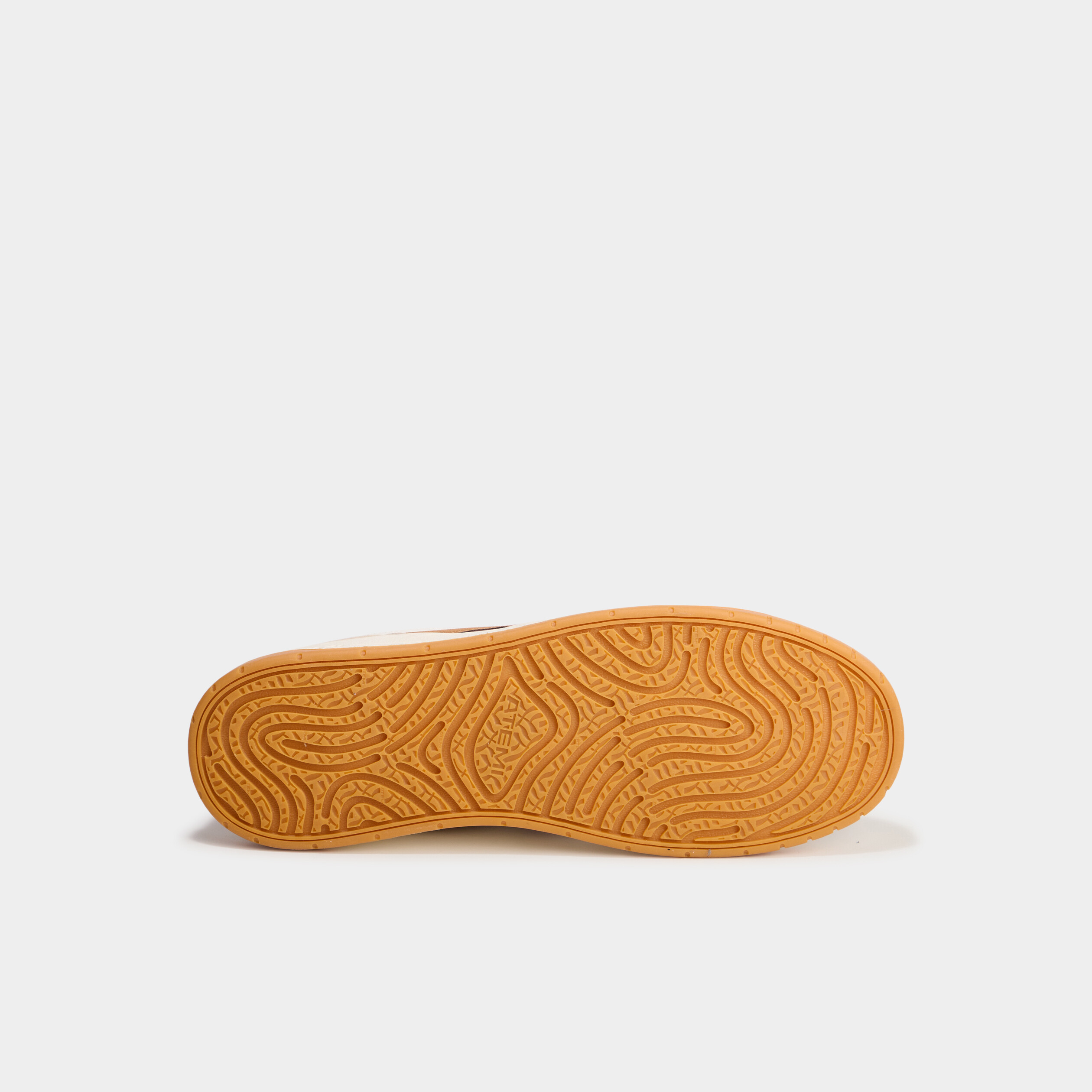 Tennis basses &agrave; lacets semelle plate marron clair homme
